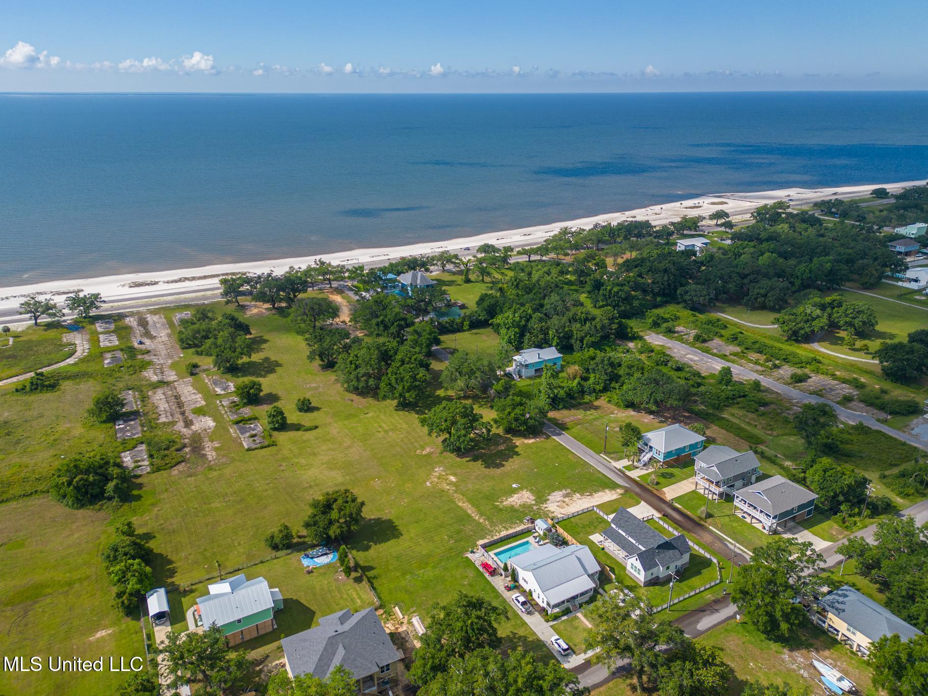Beach Boulevard, Long Beach, Mississippi image 11