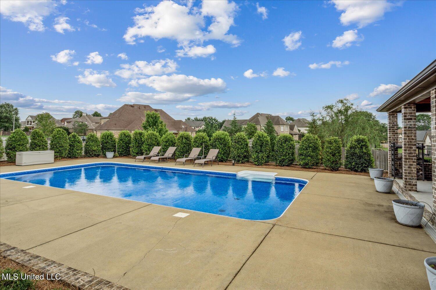 8063 Elizabeth Drive, Olive Branch, Mississippi image 47