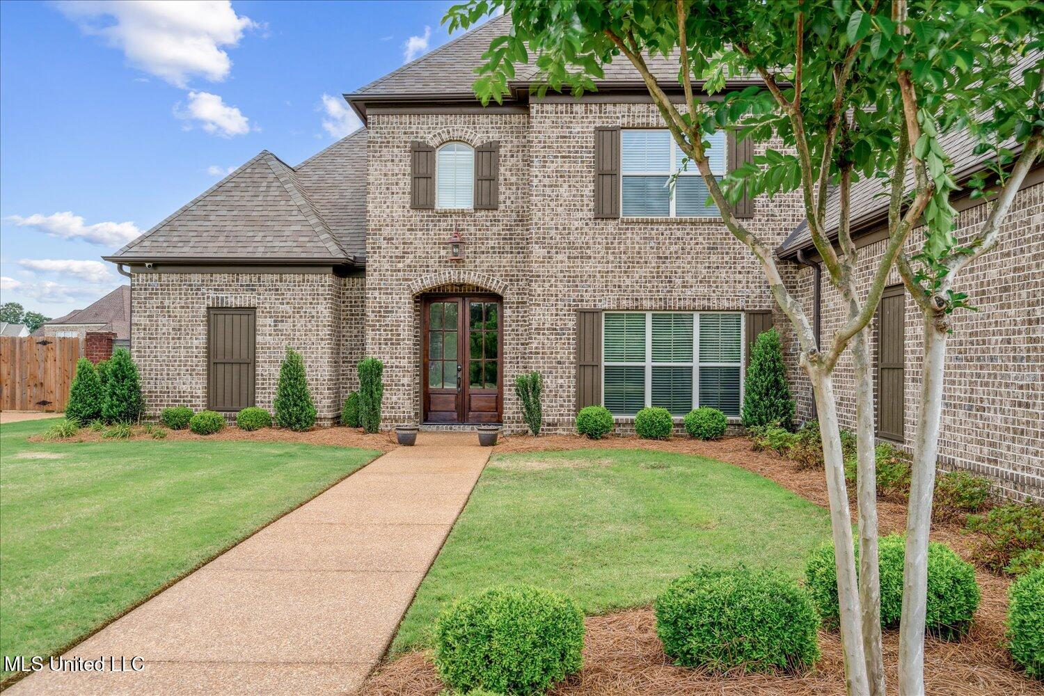 8063 Elizabeth Drive, Olive Branch, Mississippi image 8