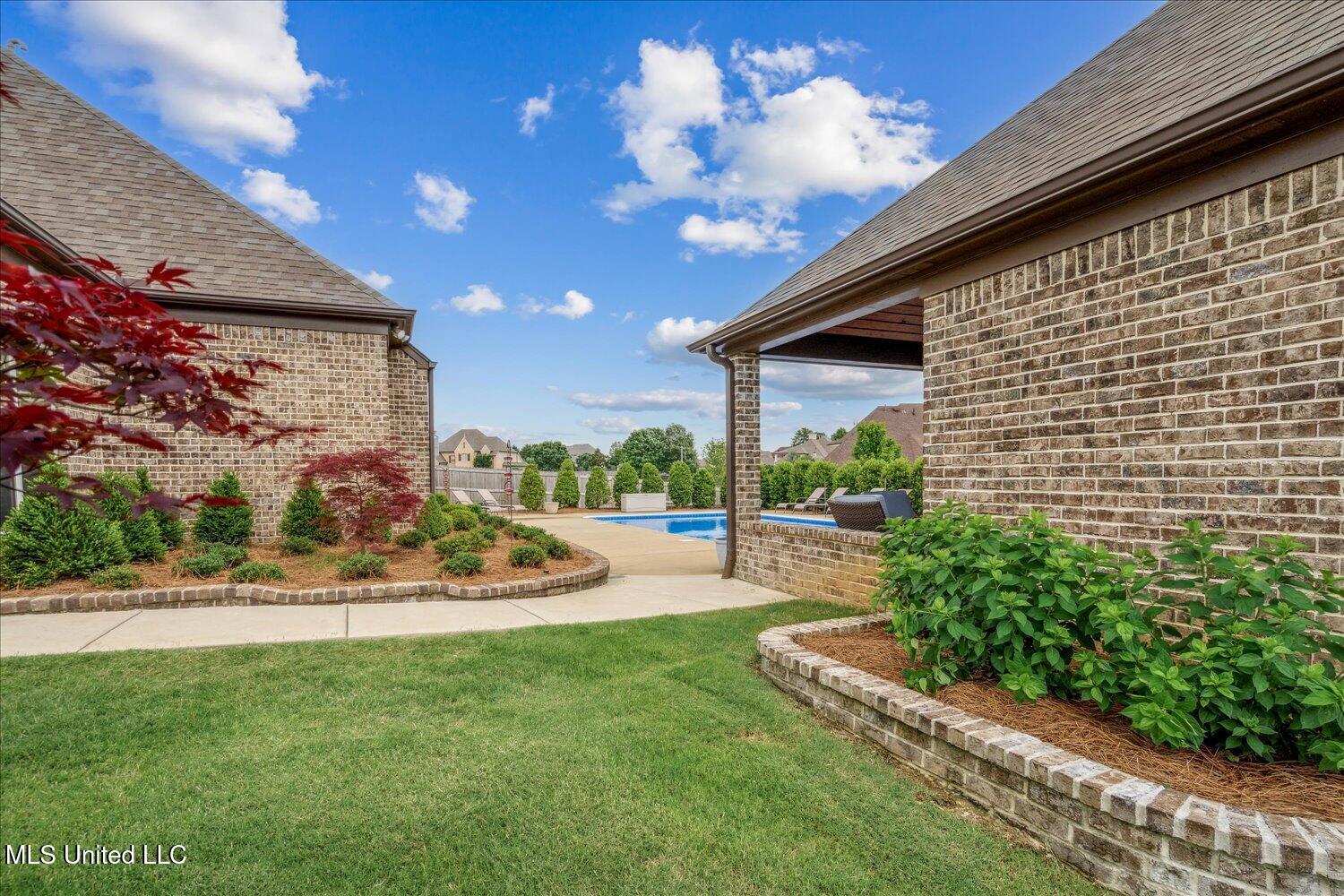 8063 Elizabeth Drive, Olive Branch, Mississippi image 48