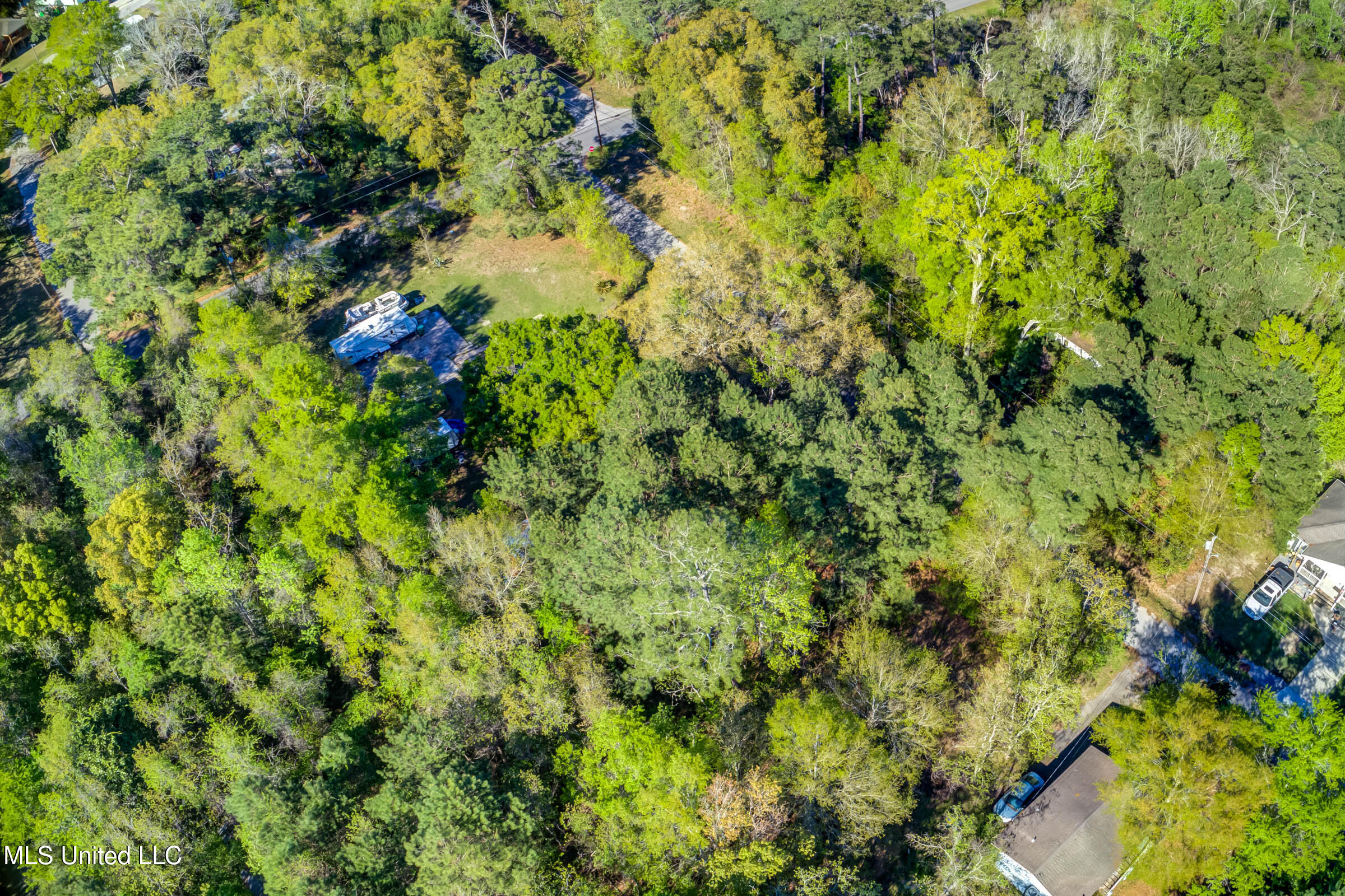 2205 S 17th Street, Ocean Springs, Mississippi image 6