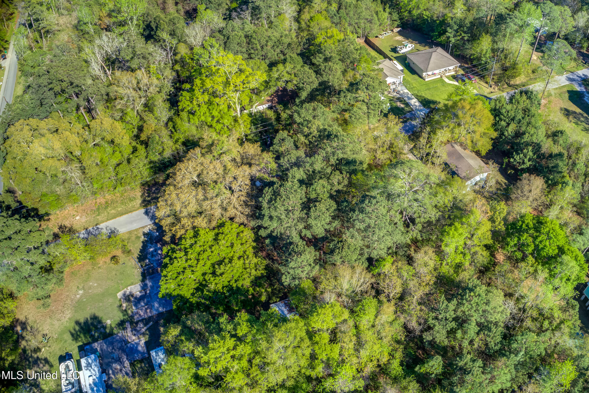 2205 S 17th Street, Ocean Springs, Mississippi image 8