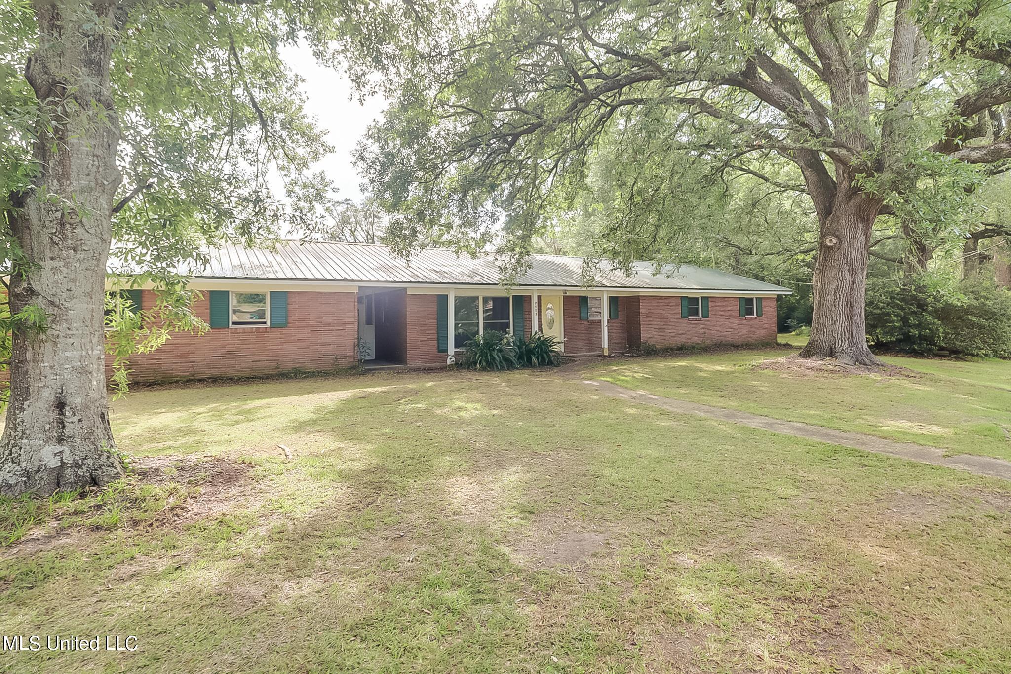 7113 Elder Ferry Road, Moss Point, Mississippi image 2