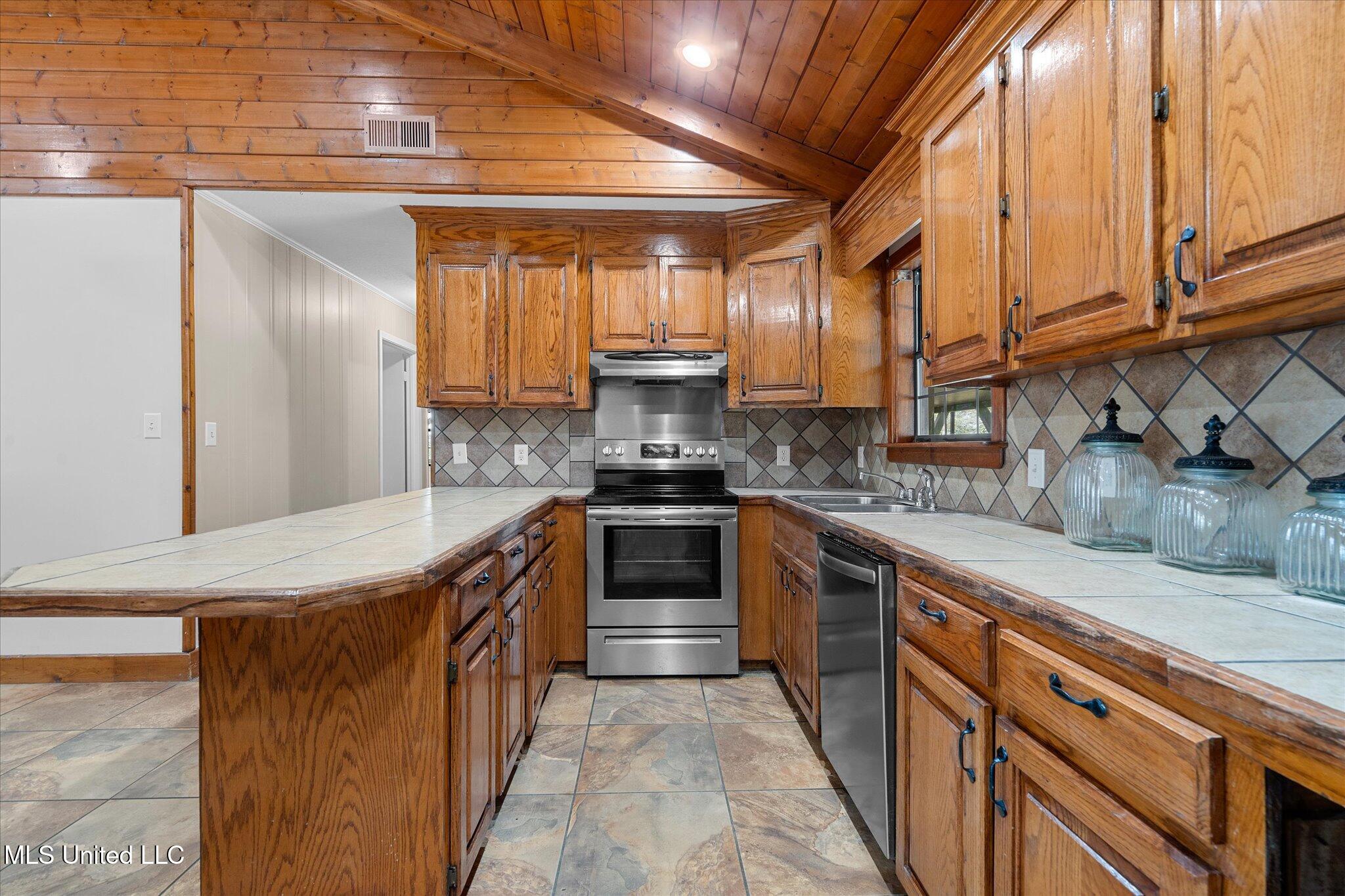 1046 Wingate Road, Richton, Mississippi image 11