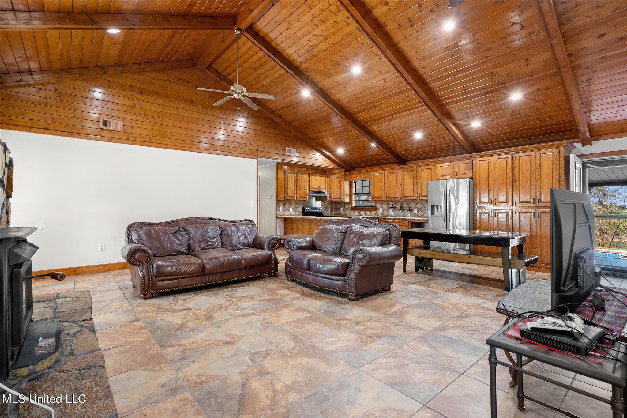1046 Wingate Road, Richton, Mississippi image 9