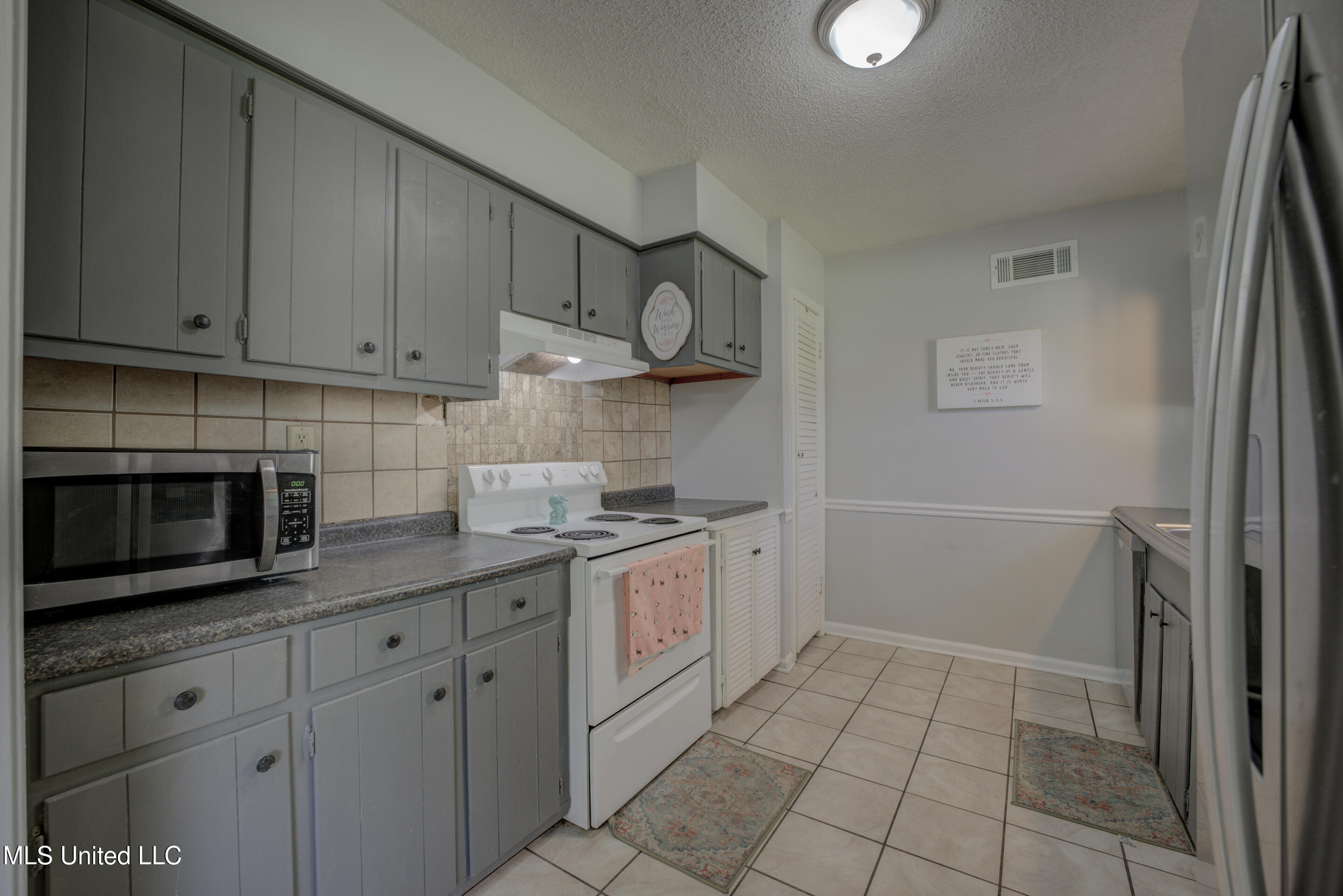 7351 Northbrook Cove, Horn Lake, Mississippi image 6