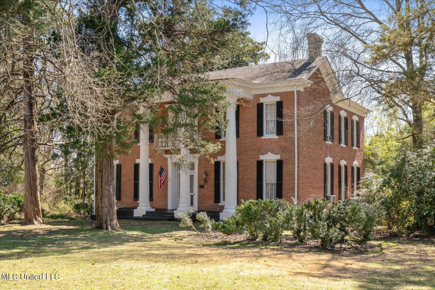 495 Salem Avenue, Holly Springs, Mississippi image 1