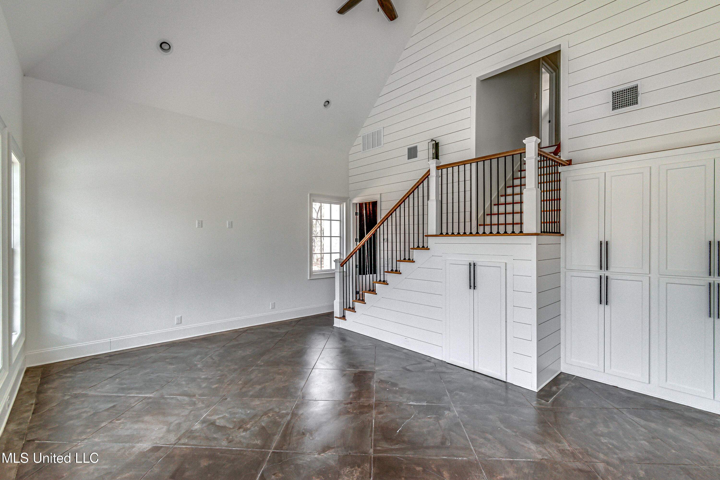 Ridgeland, Mississippi 39157, United States, 5 Bedrooms Bedrooms, ,6 BathroomsBathrooms,Residential,Active,13533