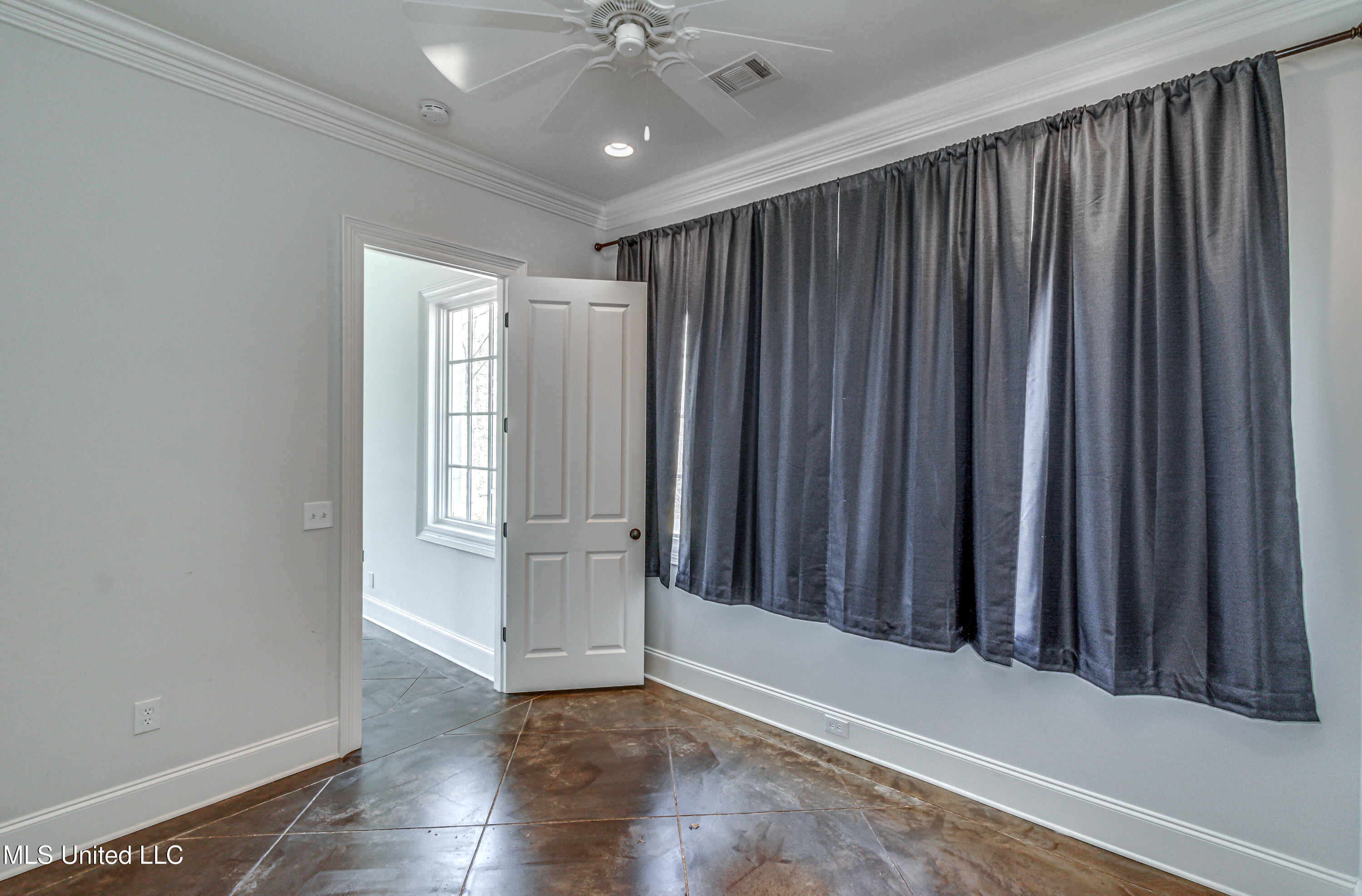 Ridgeland, Mississippi 39157, United States, 5 Bedrooms Bedrooms, ,6 BathroomsBathrooms,Residential,Active,13533