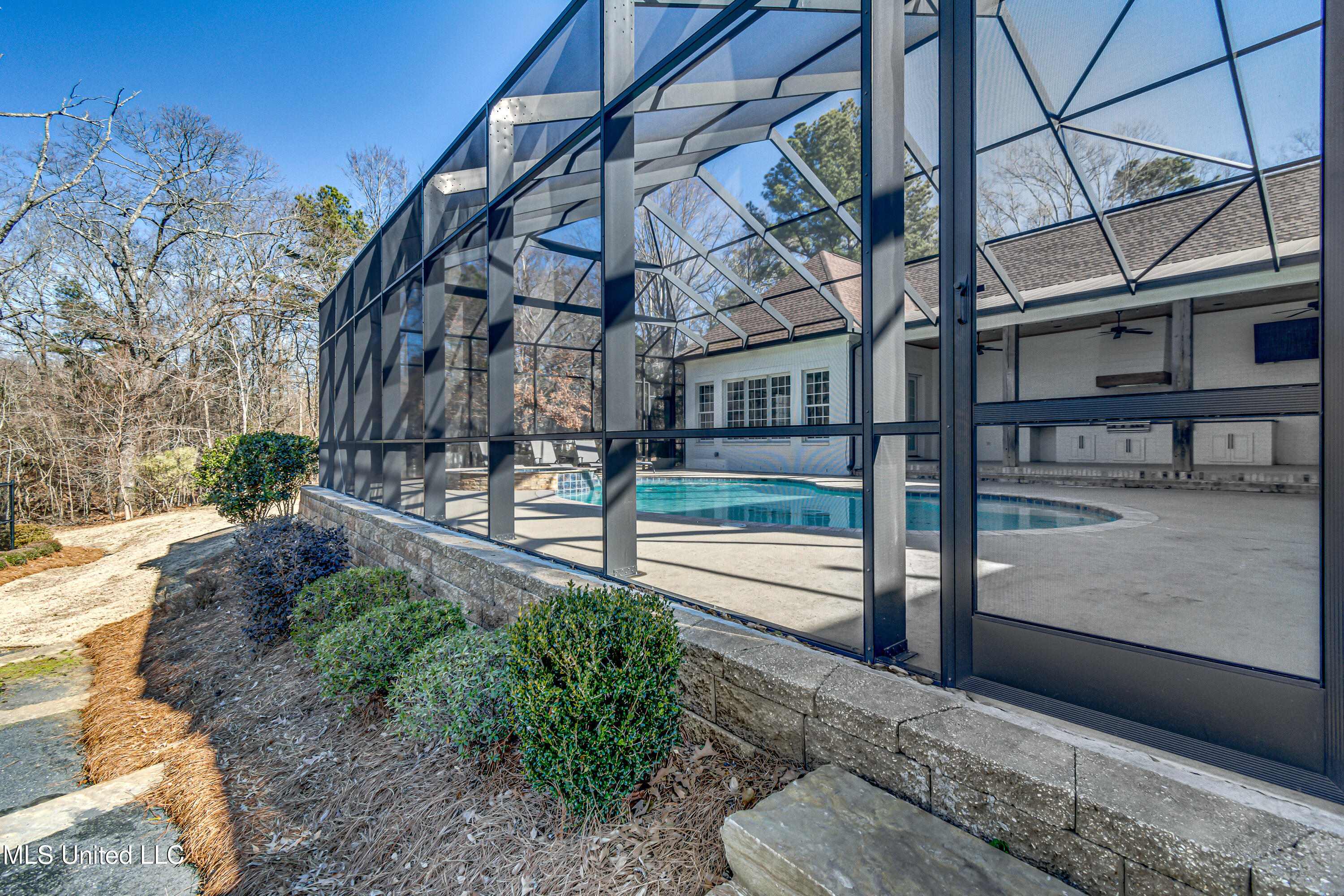 Ridgeland, Mississippi 39157, United States, 5 Bedrooms Bedrooms, ,6 BathroomsBathrooms,Residential,Active,13533