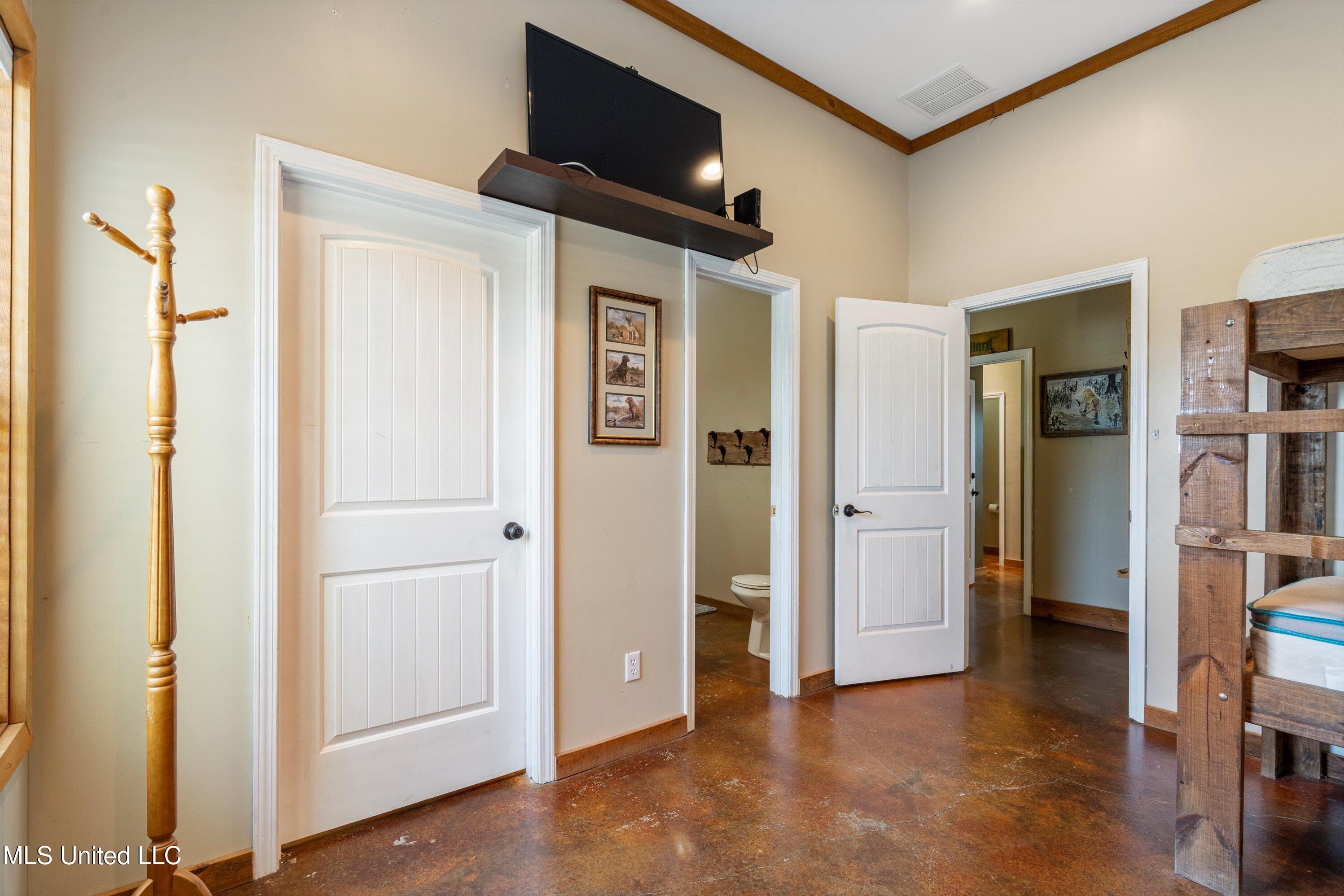 Dundee, Mississippi 38626, United States, 23 Bedrooms Bedrooms, ,11 BathroomsBathrooms,Residential,Active,35933