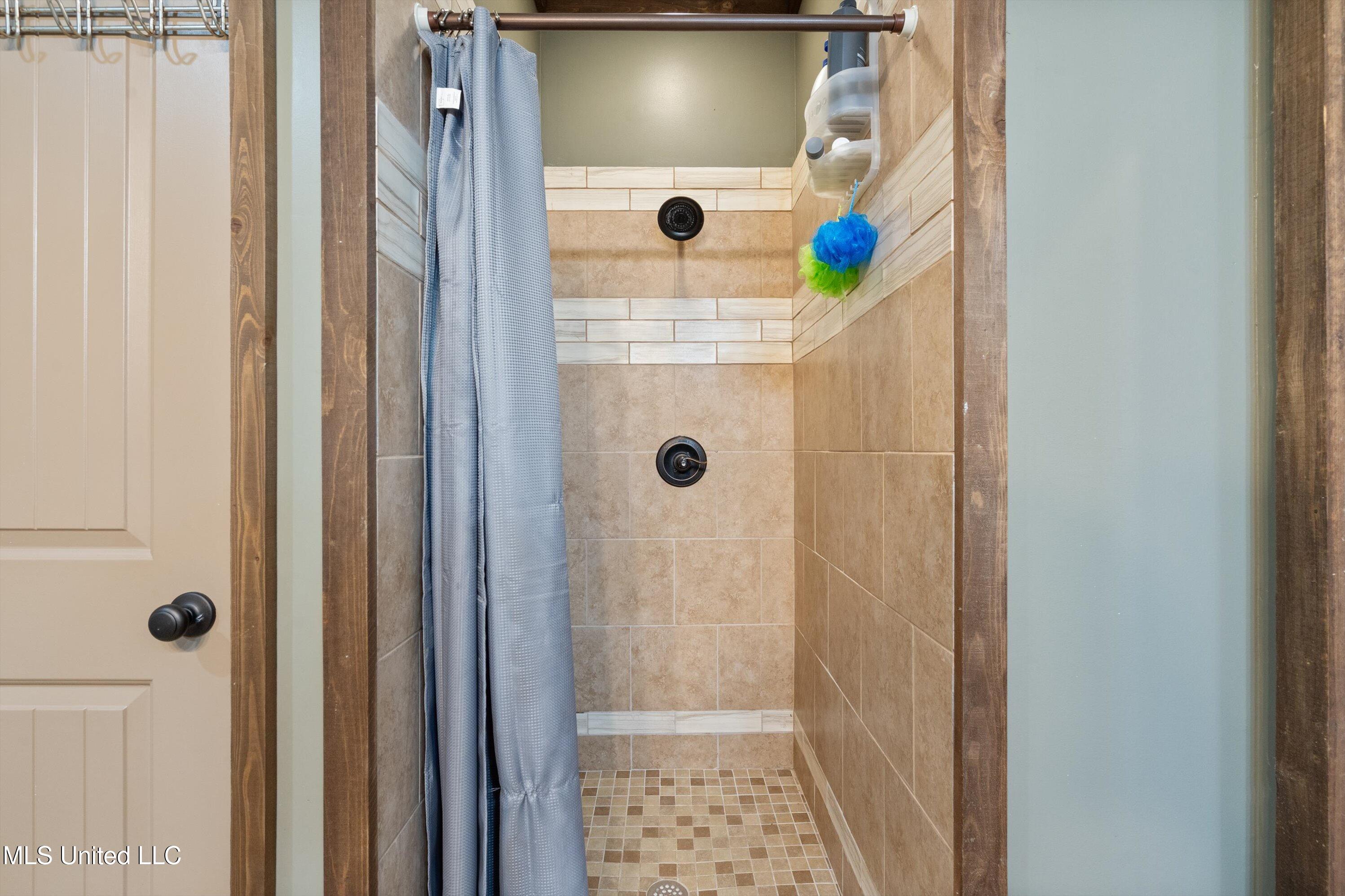 Dundee, Mississippi 38626, United States, 23 Bedrooms Bedrooms, ,11 BathroomsBathrooms,Residential,Active,35933