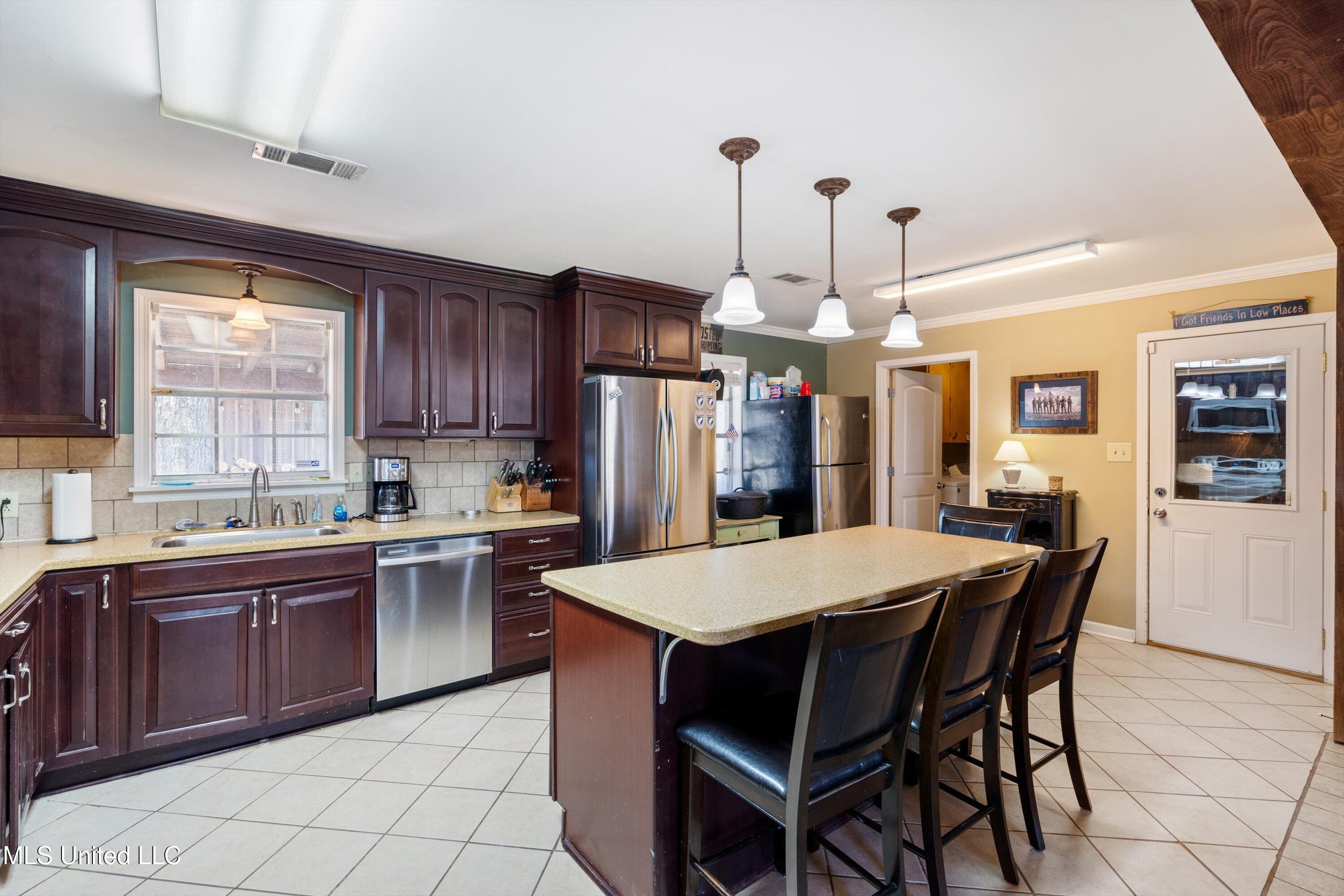 Dundee, Mississippi 38626, United States, 23 Bedrooms Bedrooms, ,11 BathroomsBathrooms,Residential,Active,35933