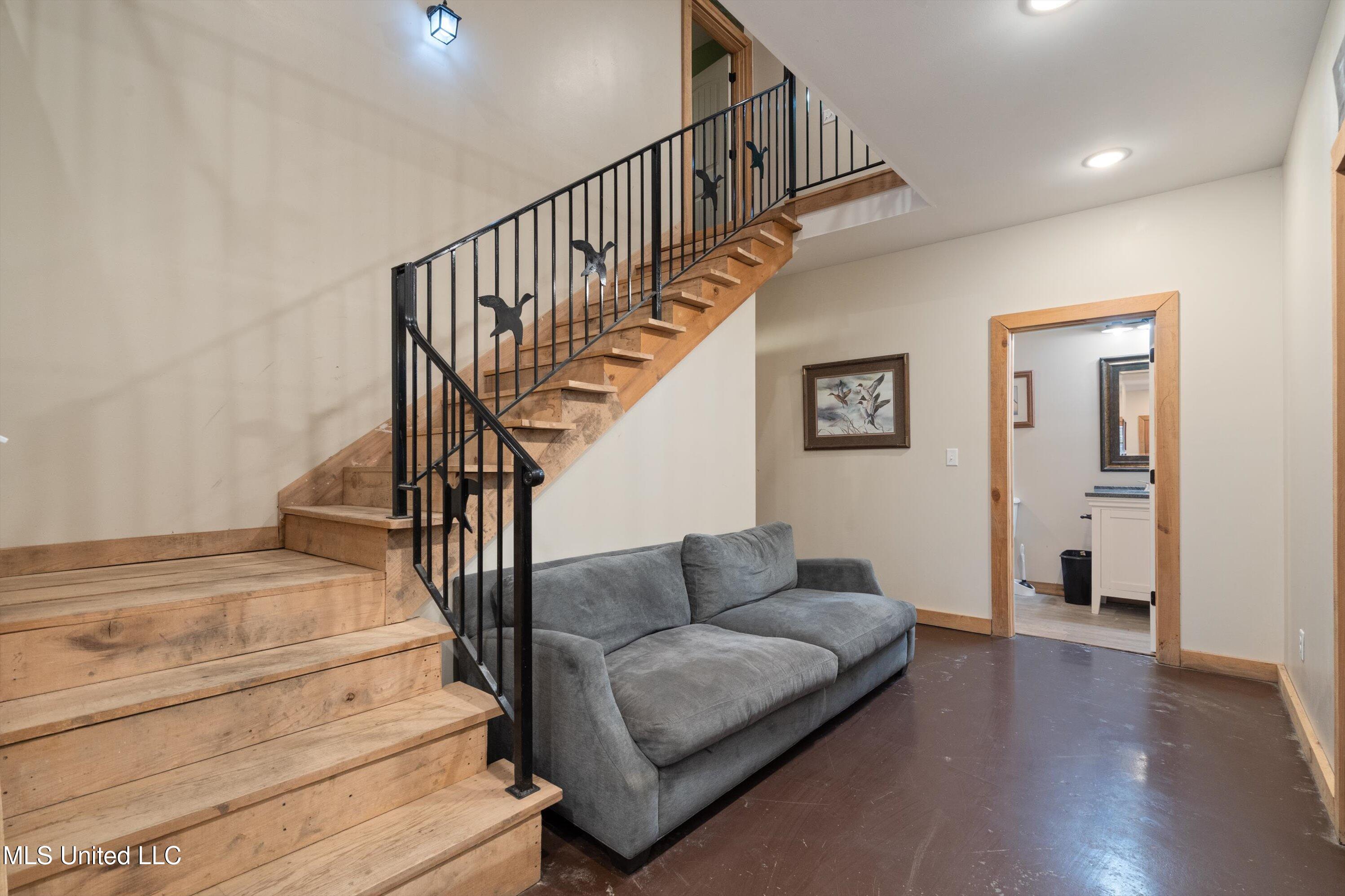 Dundee, Mississippi 38626, United States, 23 Bedrooms Bedrooms, ,11 BathroomsBathrooms,Residential,Active,35933