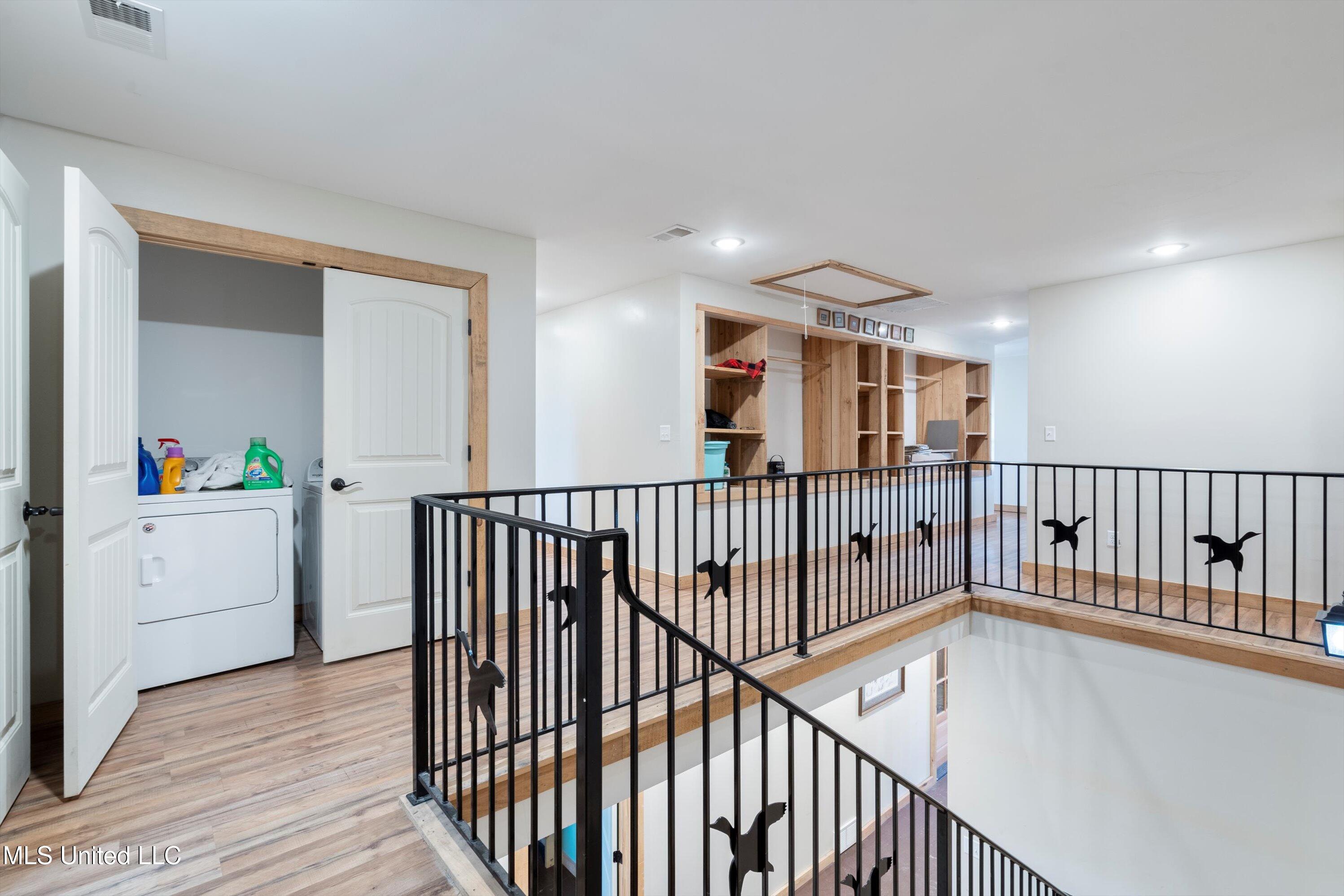 Dundee, Mississippi 38626, United States, 23 Bedrooms Bedrooms, ,11 BathroomsBathrooms,Residential,Active,35933