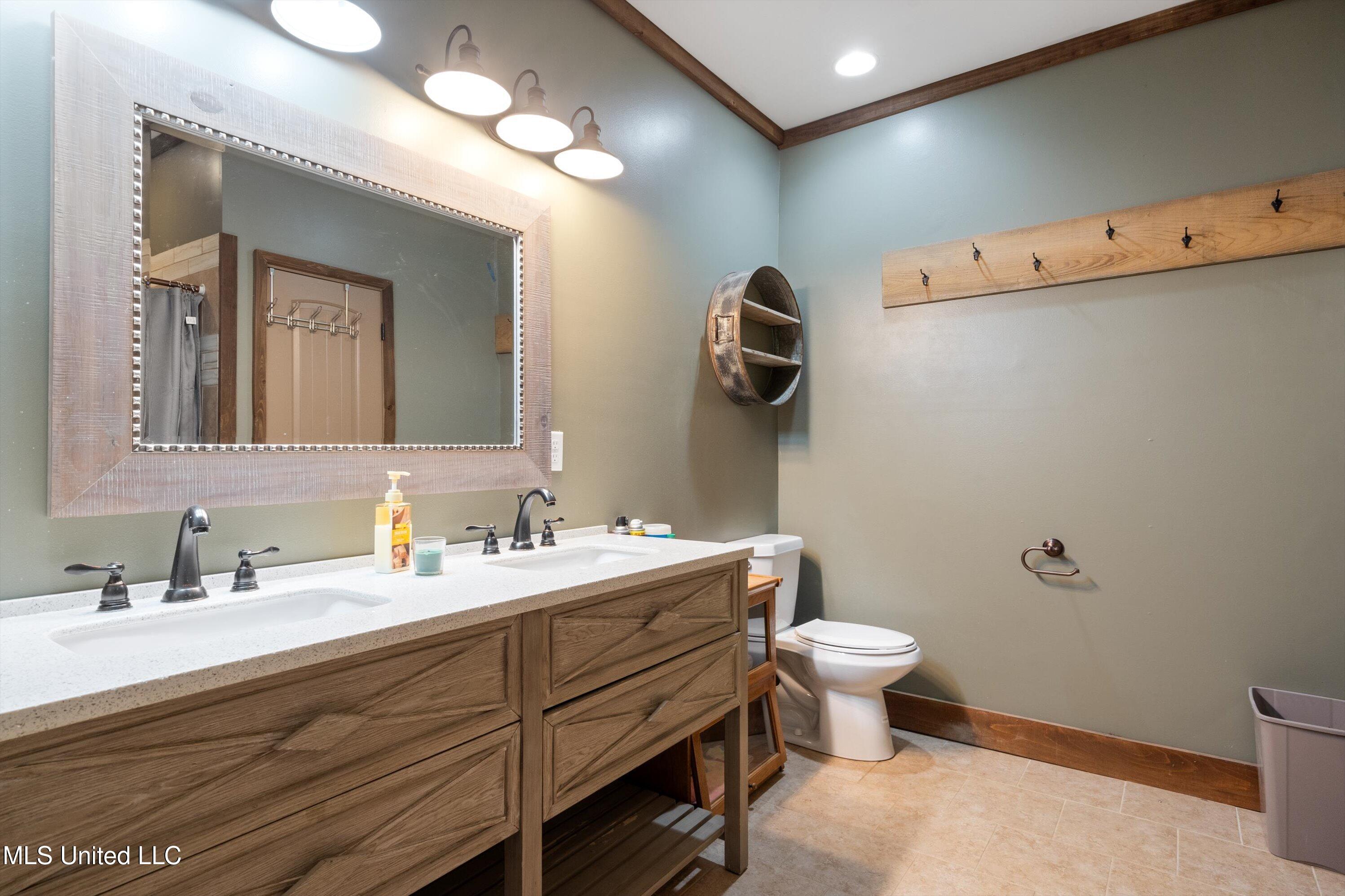 Dundee, Mississippi 38626, United States, 23 Bedrooms Bedrooms, ,11 BathroomsBathrooms,Residential,Active,35933