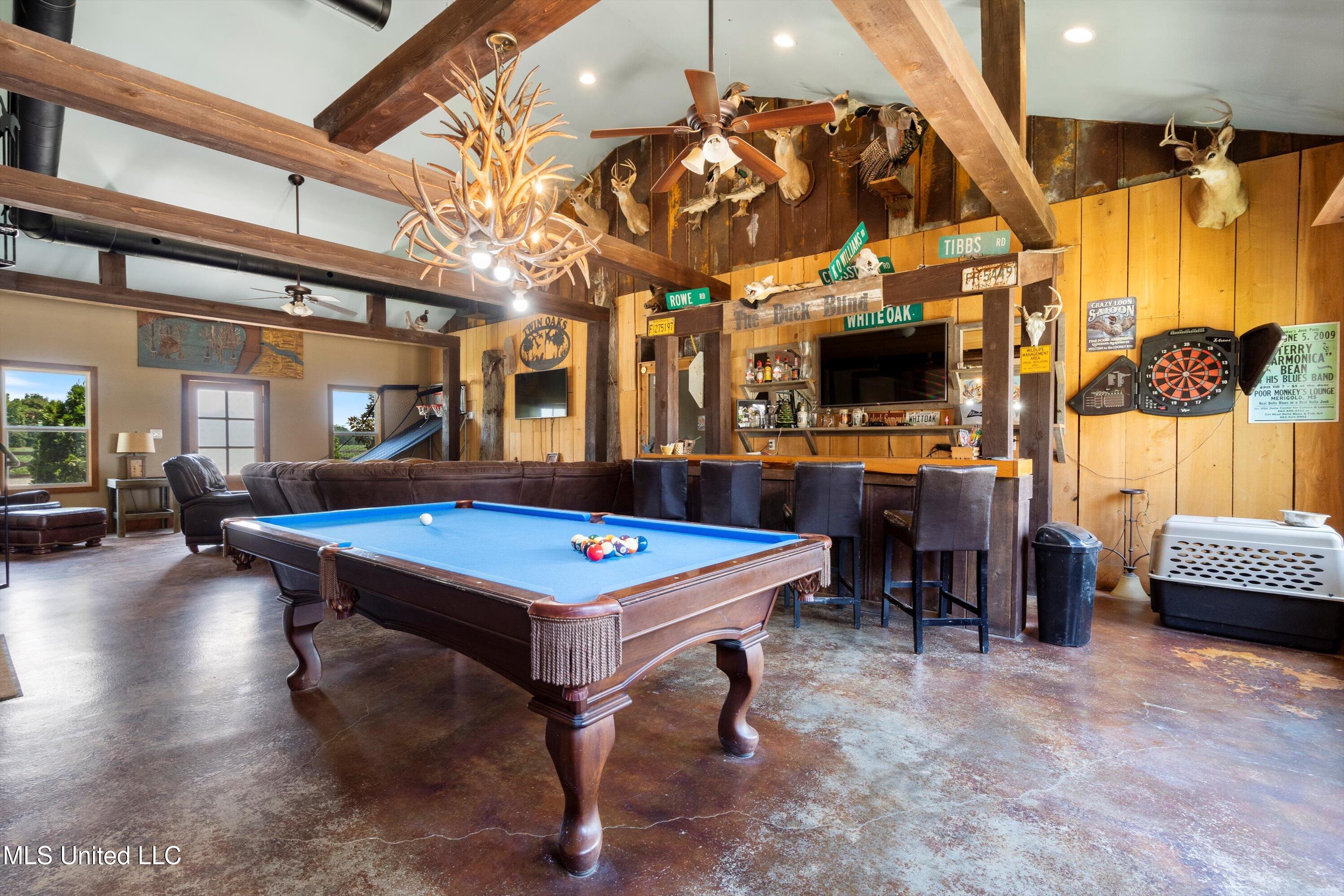 Dundee, Mississippi 38626, United States, 23 Bedrooms Bedrooms, ,11 BathroomsBathrooms,Residential,Active,35933