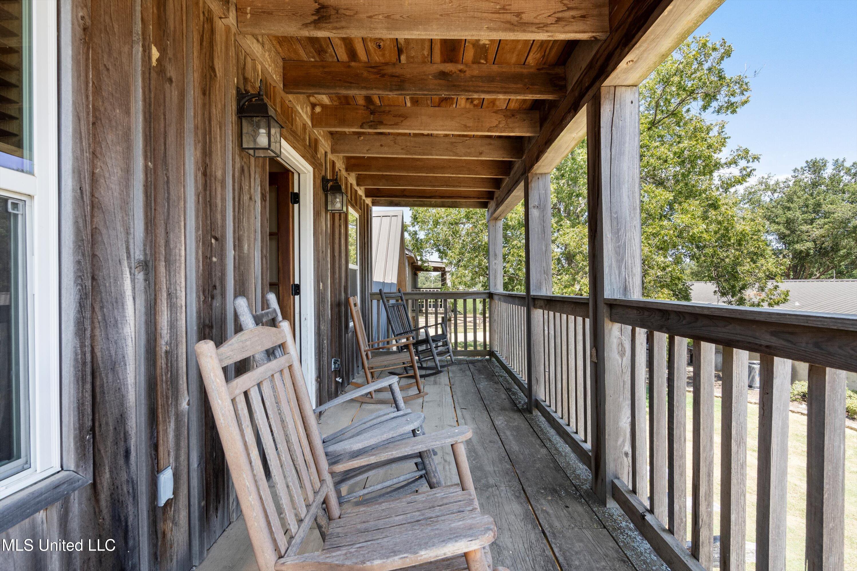 Dundee, Mississippi 38626, United States, 23 Bedrooms Bedrooms, ,11 BathroomsBathrooms,Residential,Active,35933