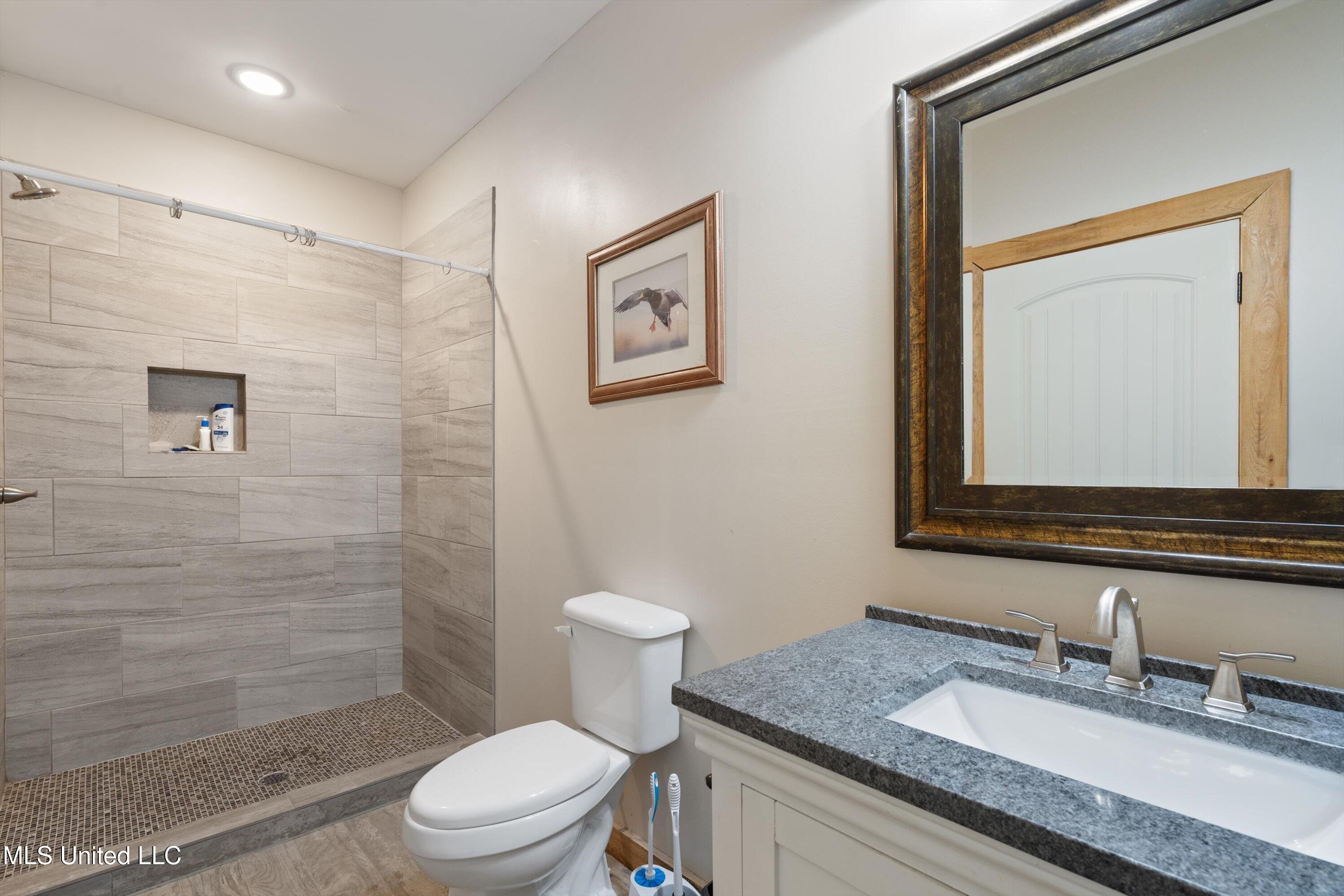 Dundee, Mississippi 38626, United States, 23 Bedrooms Bedrooms, ,11 BathroomsBathrooms,Residential,Active,35933