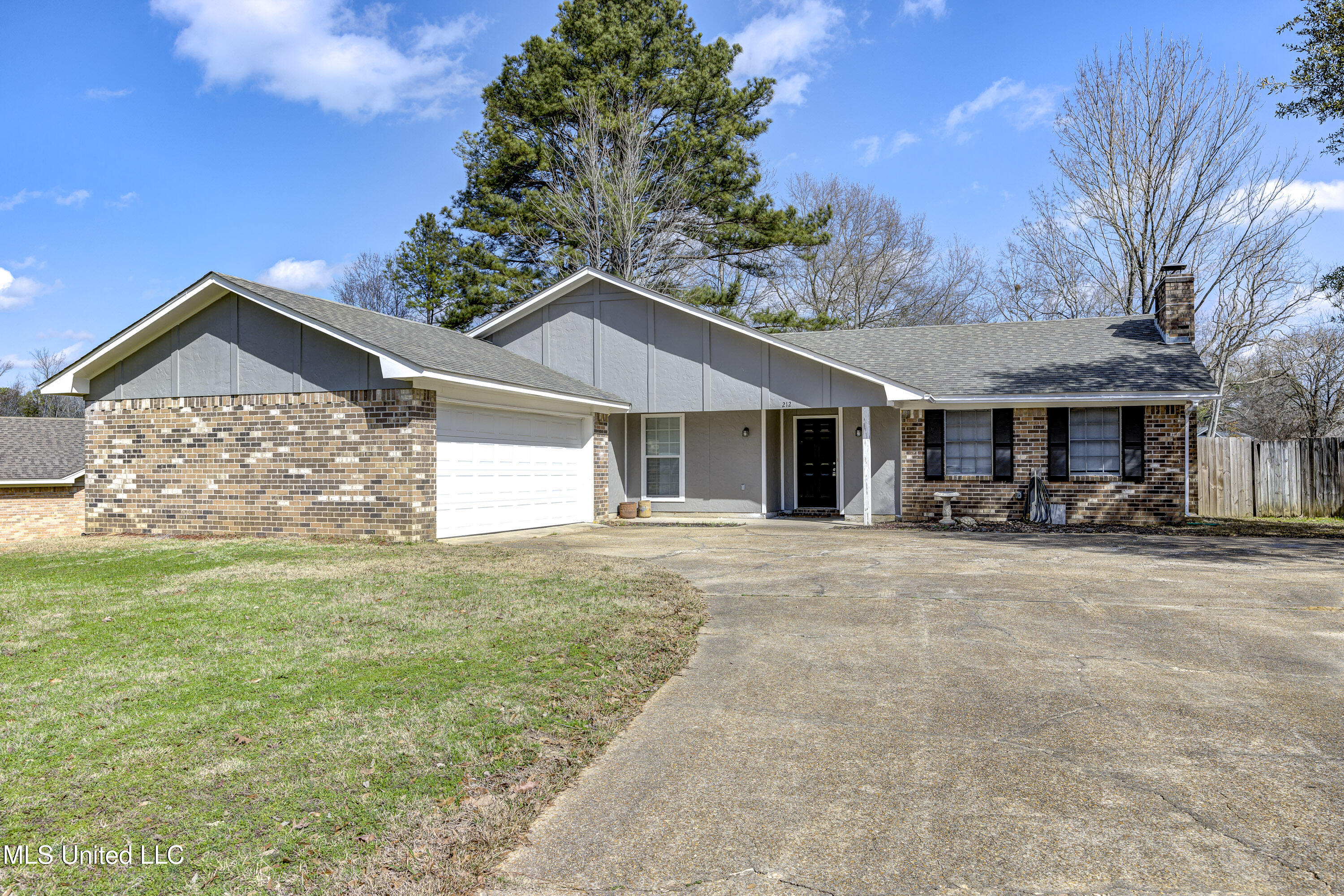212 Pebble Brook Drive, Clinton, Mississippi image 25