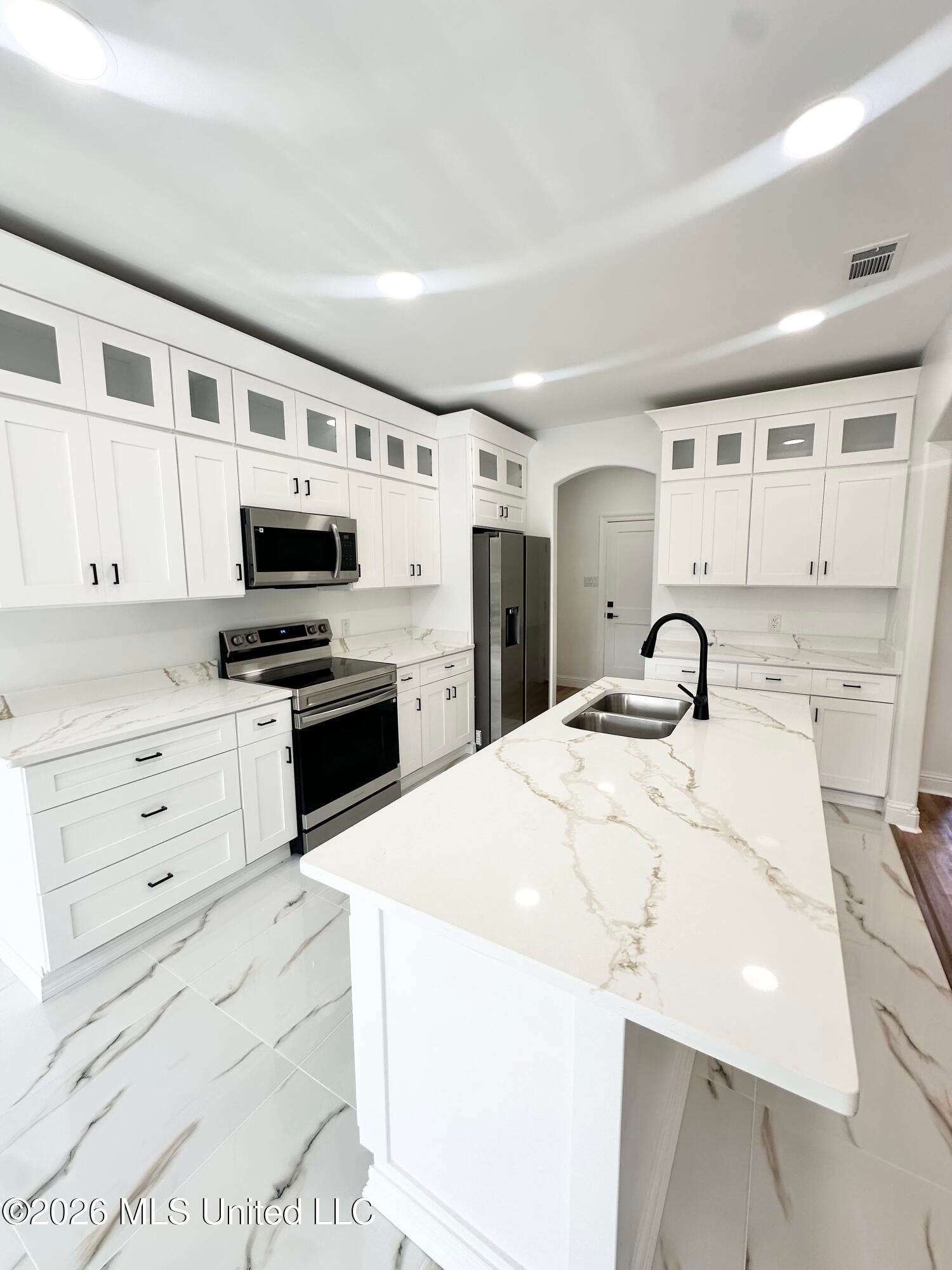 295 Inland Beach Road