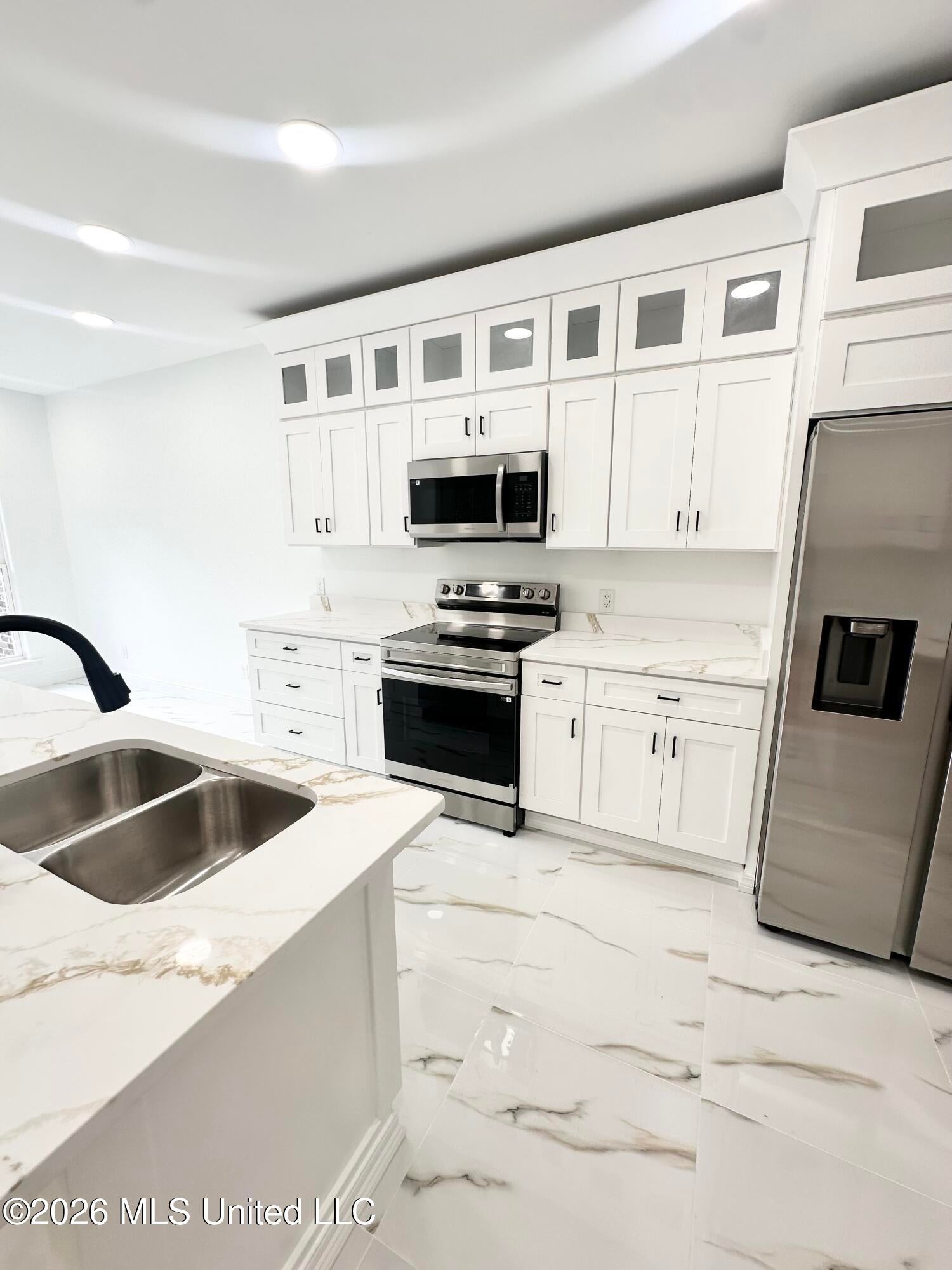 295 Inland Beach Road