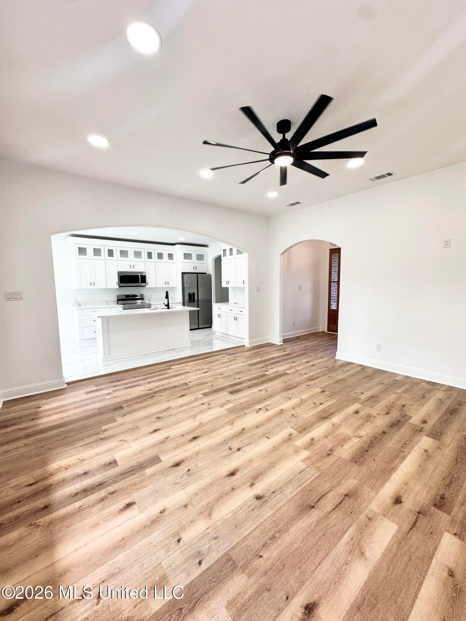 295 Inland Beach Road