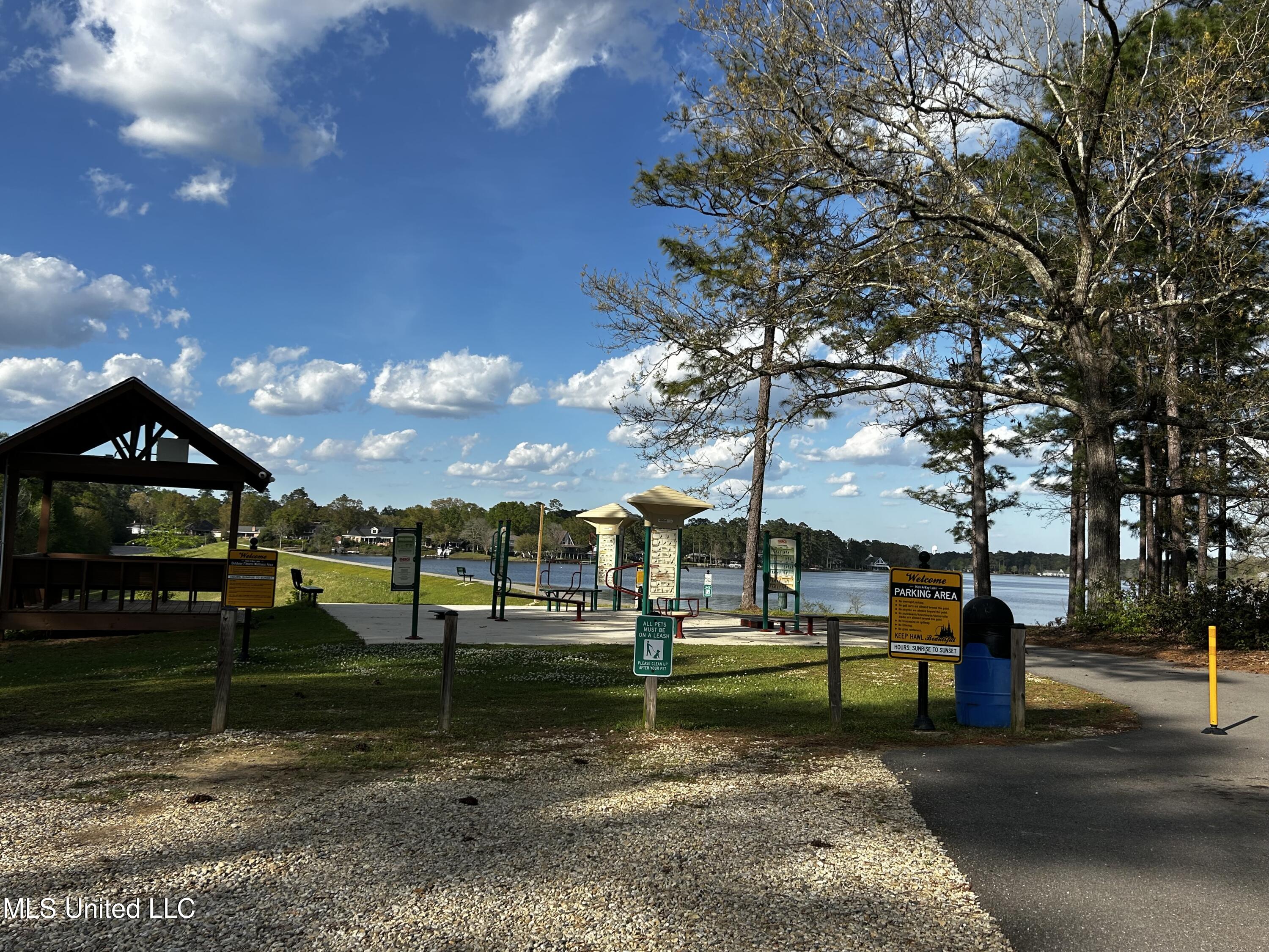 705 E Lakeshore Drive, Carriere, Mississippi image 37