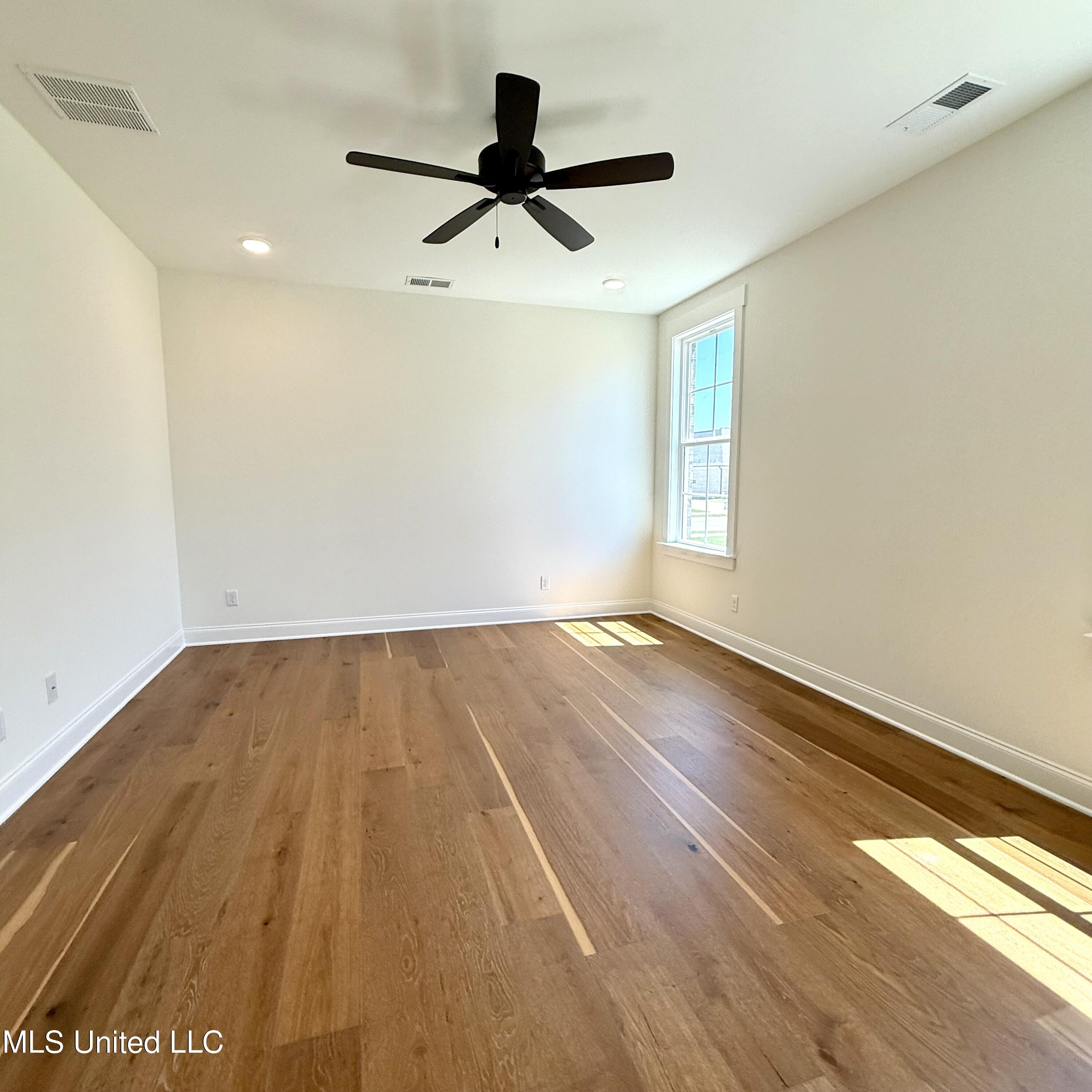 781 Coahoma Court, Nesbit, Mississippi image 17