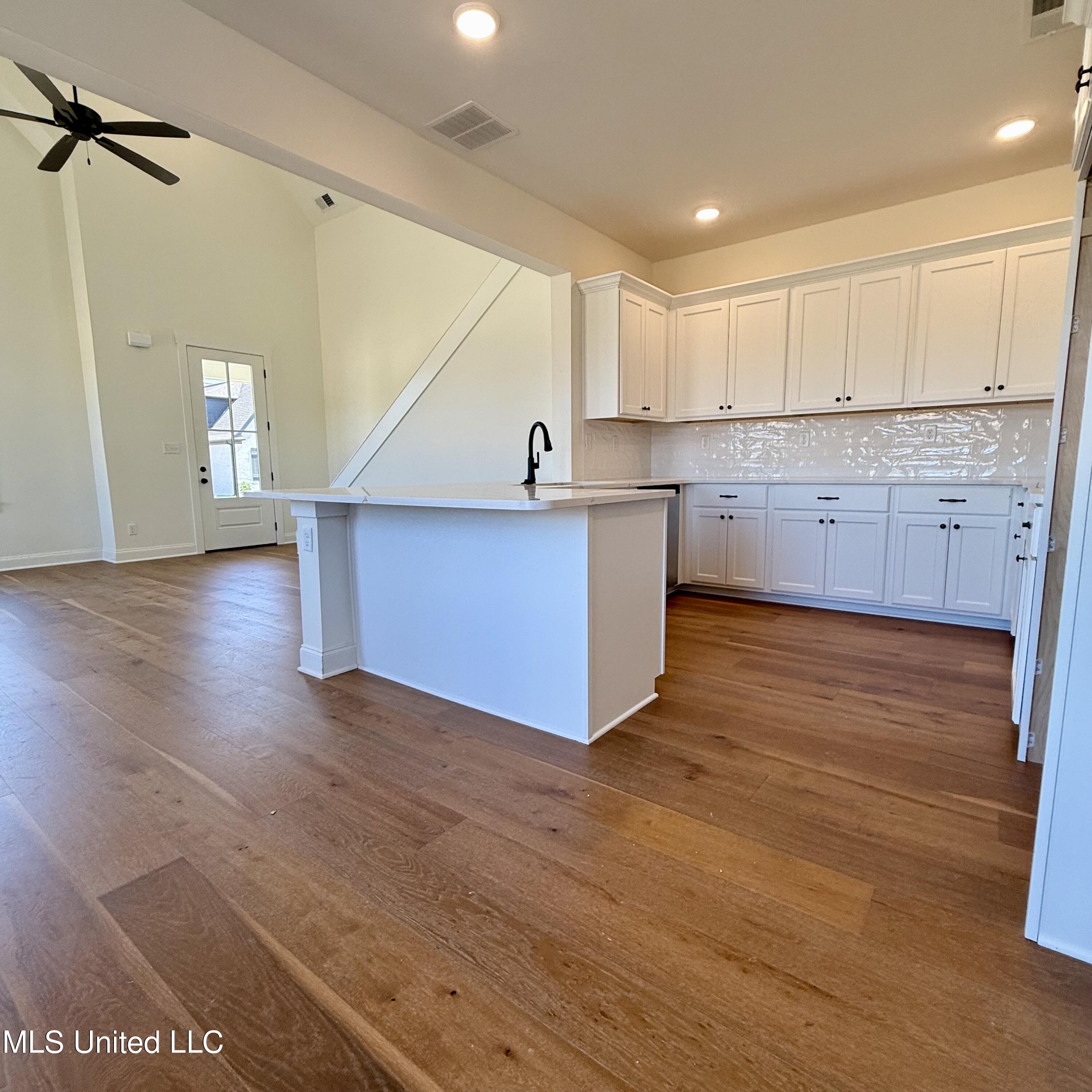 781 Coahoma Court, Nesbit, Mississippi image 11