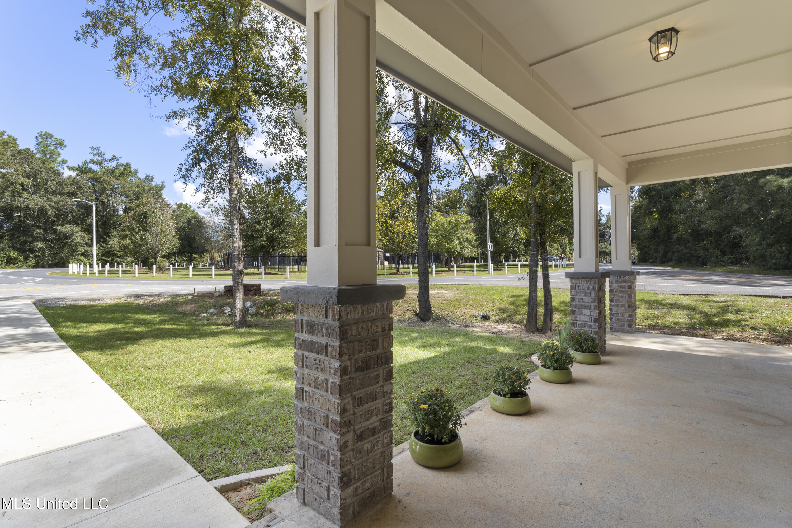 87001 Beaux Vue Court, Diamondhead, Mississippi image 3