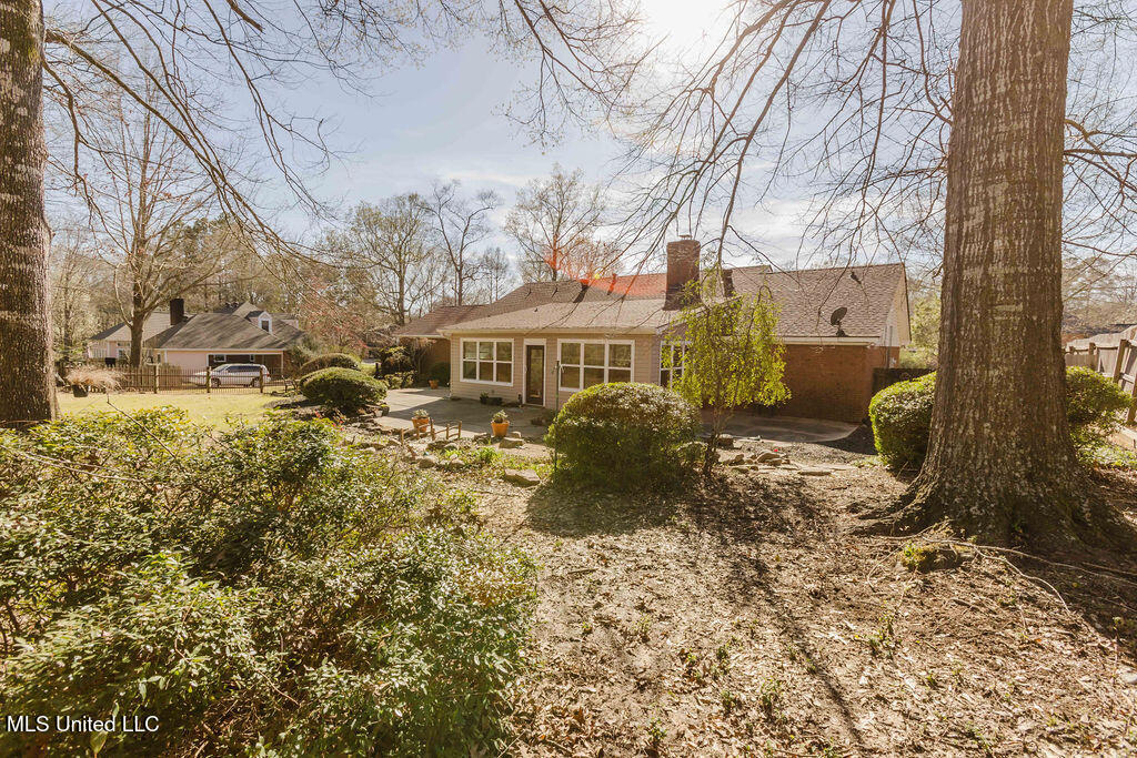124 Richmond Drive, Brandon, Mississippi image 4