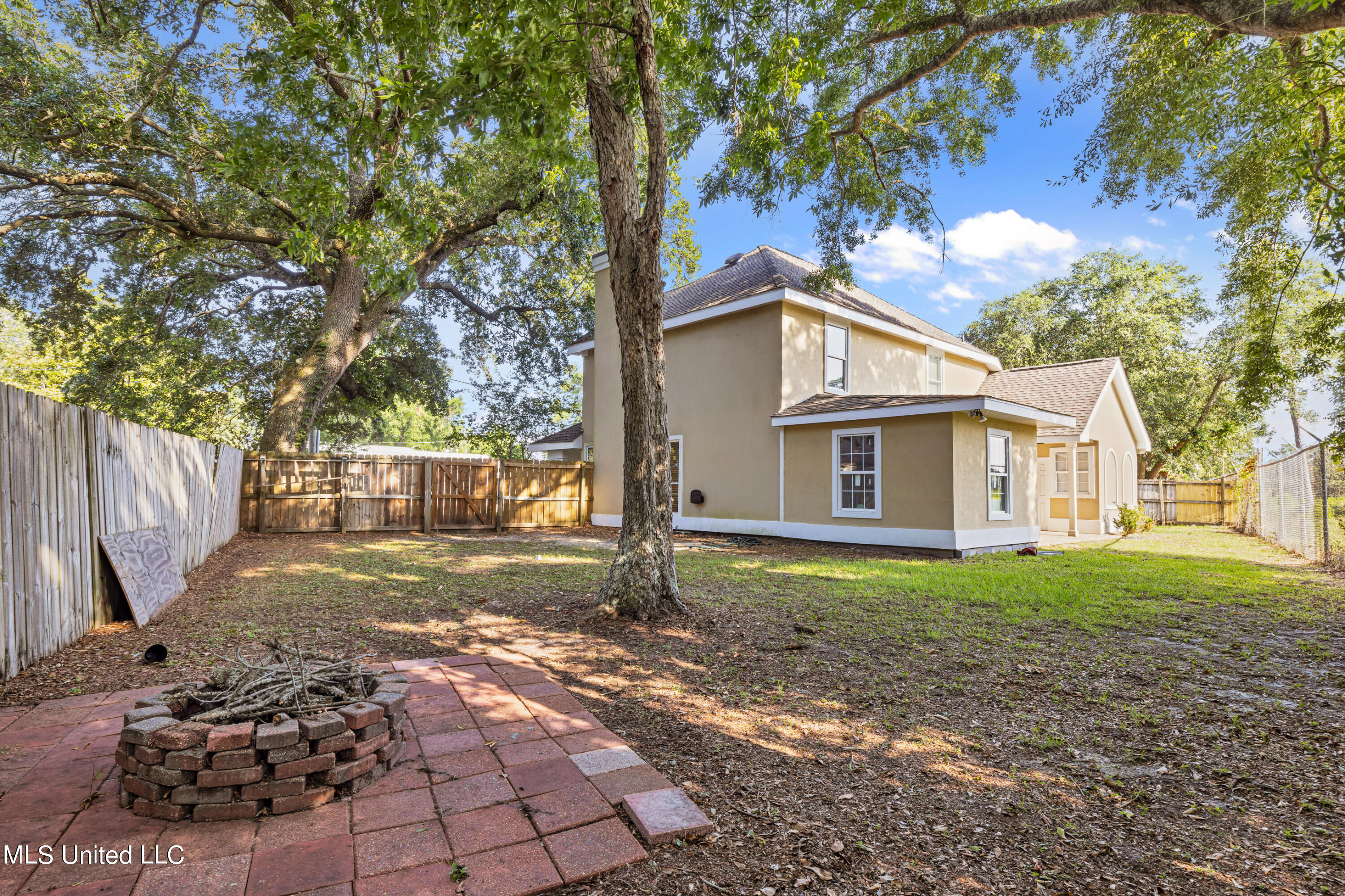 255 Venetian Gardens, Gulfport, Mississippi image 17