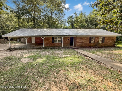 Homes For Sale - 500 W Avenue Ave<br/> Pike County, McComb, MS 39648