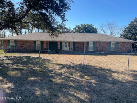 Homes For Sale - 18032 Kellogg Road<br/> Saucier, MS 39574