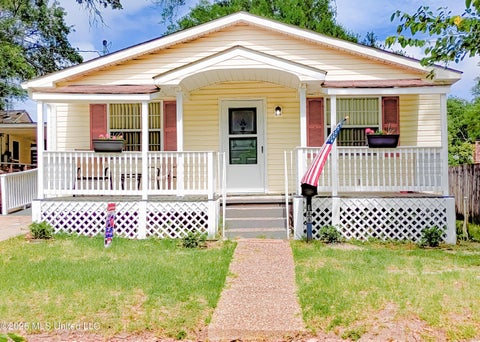 Homes For Sale - 188 Acacia Avenue<br/> Biloxi, MS 39530