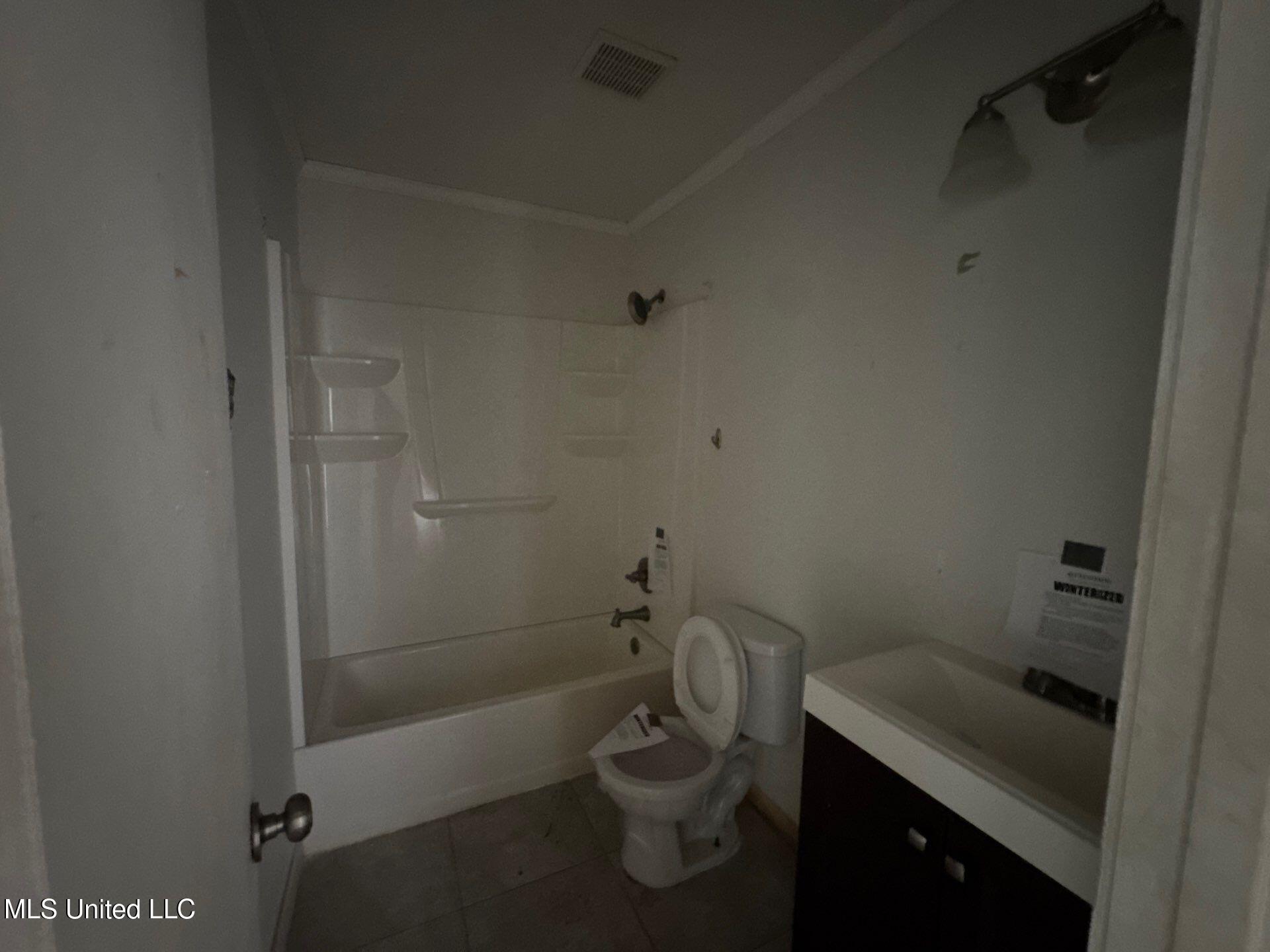 1301 River Bend Cove, Vicksburg, Mississippi image 5