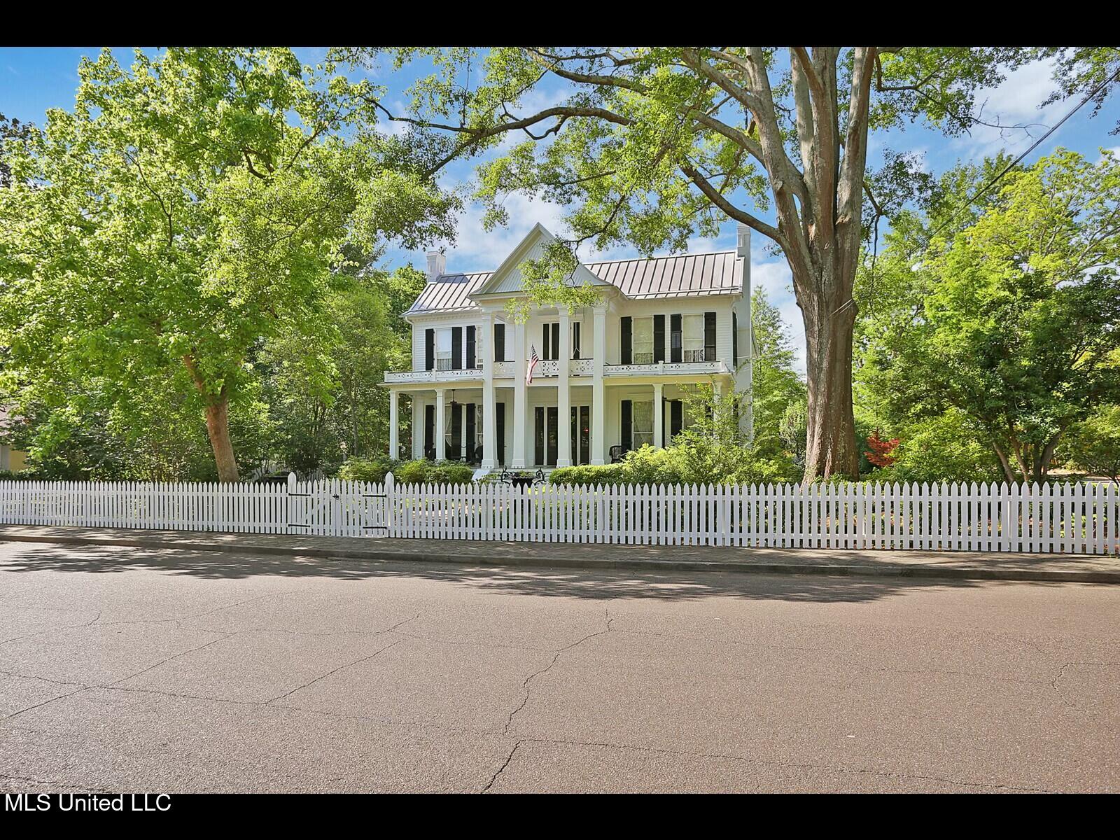 138 E Fulton Street, Canton, Mississippi image 5
