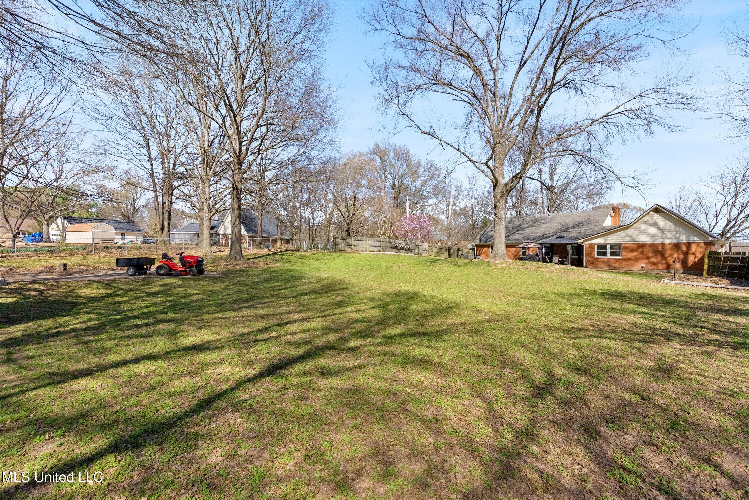8421 Maplewood Lane, Olive Branch, Mississippi image 36