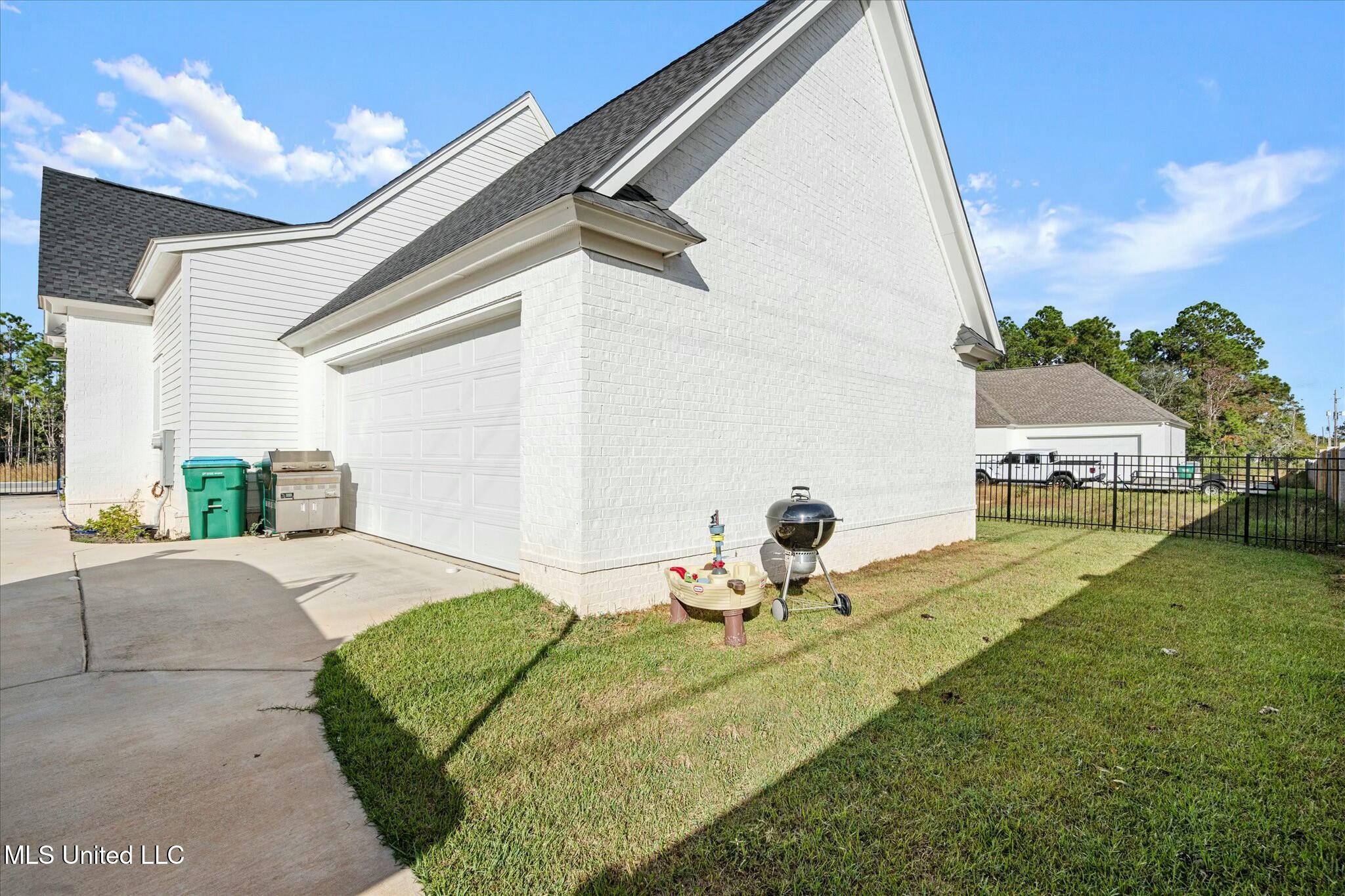 10833 Lily Lane, Gulfport, Mississippi image 34