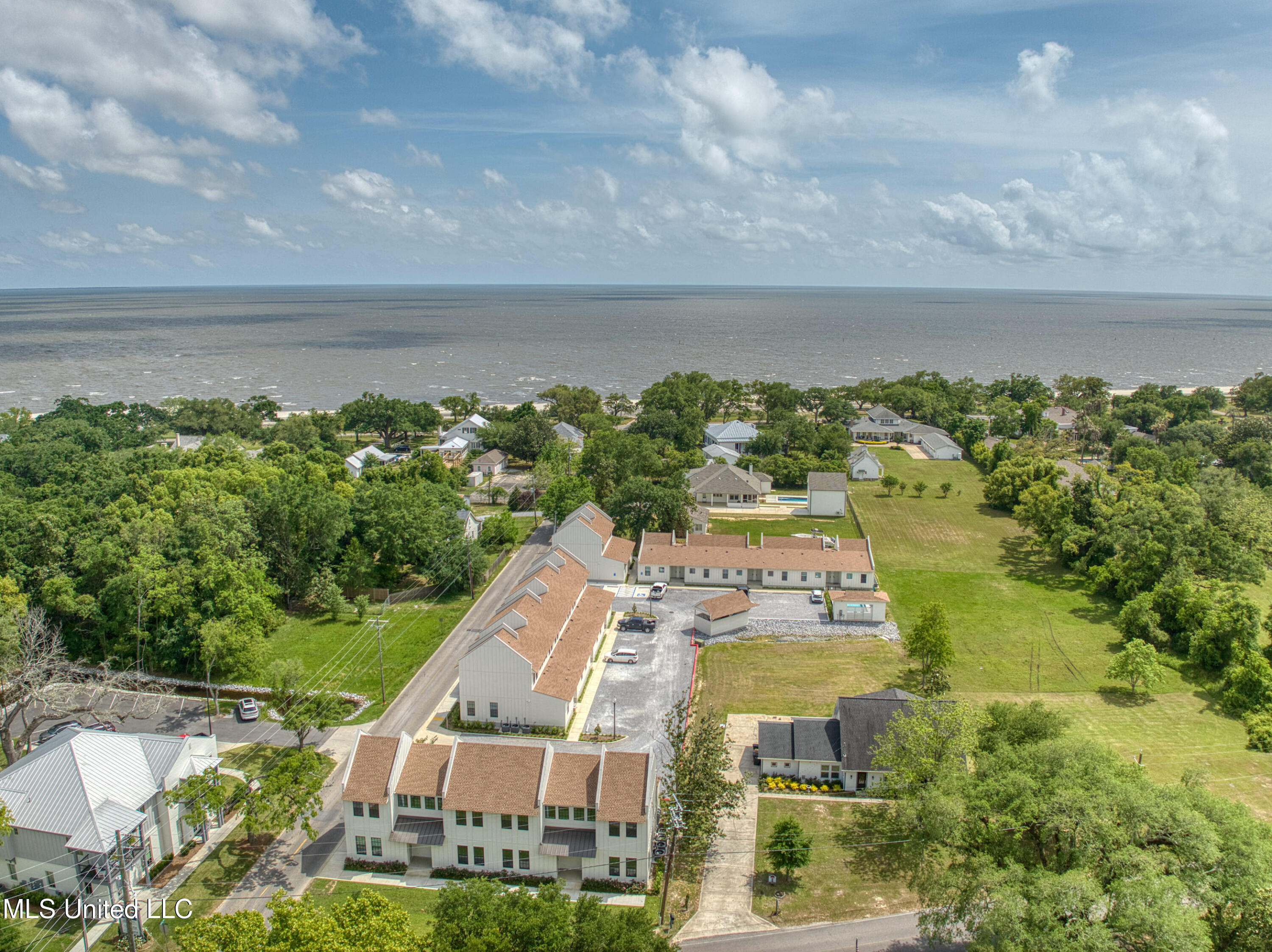 115 Menge Avenue #2, Pass Christian, Mississippi image 2