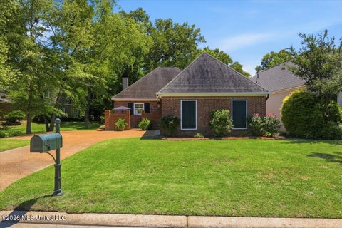Homes For Sale - 105 Camden Court<br/> Madison, MS 39110