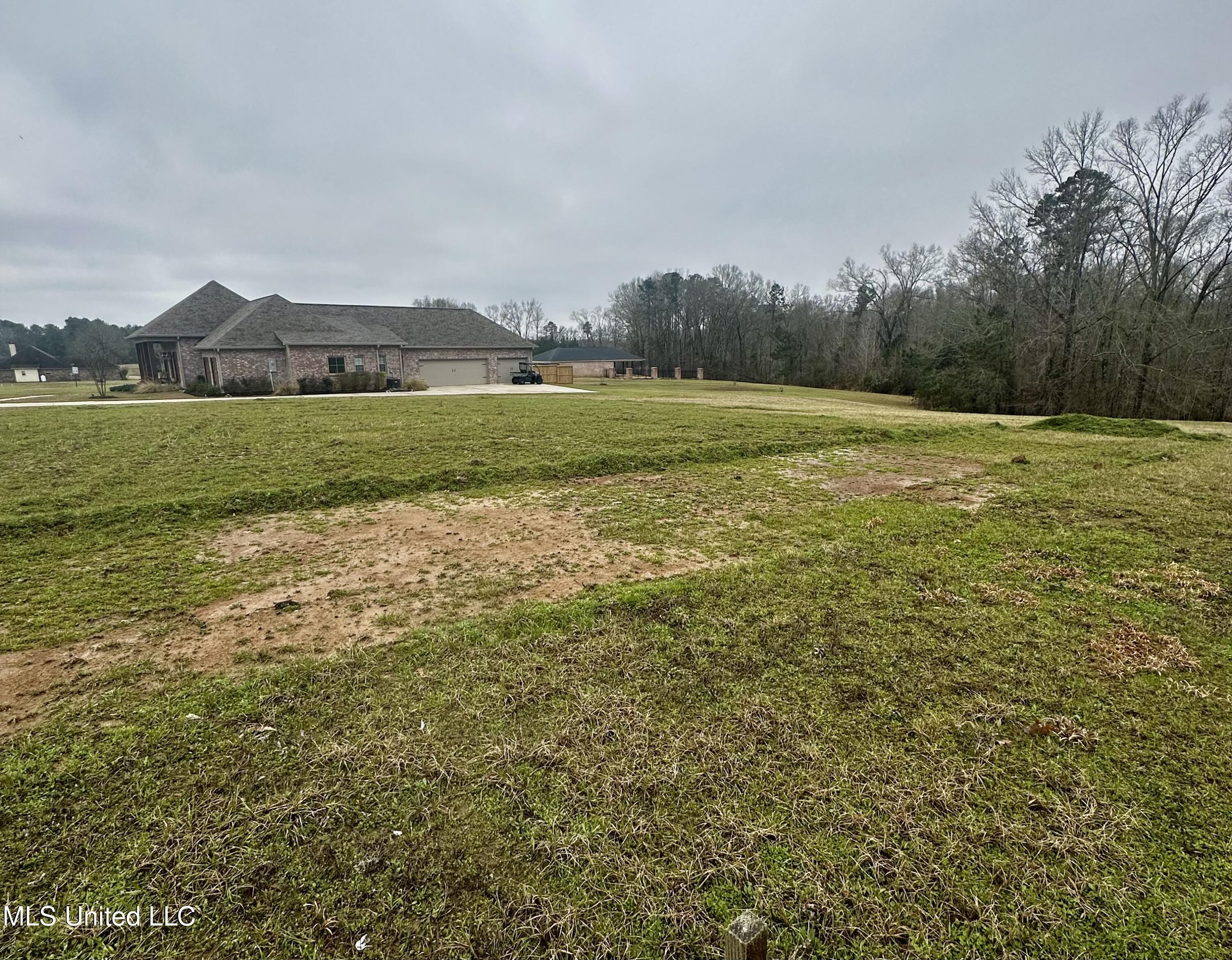 42 Tara Drive, Natchez, Mississippi image 6