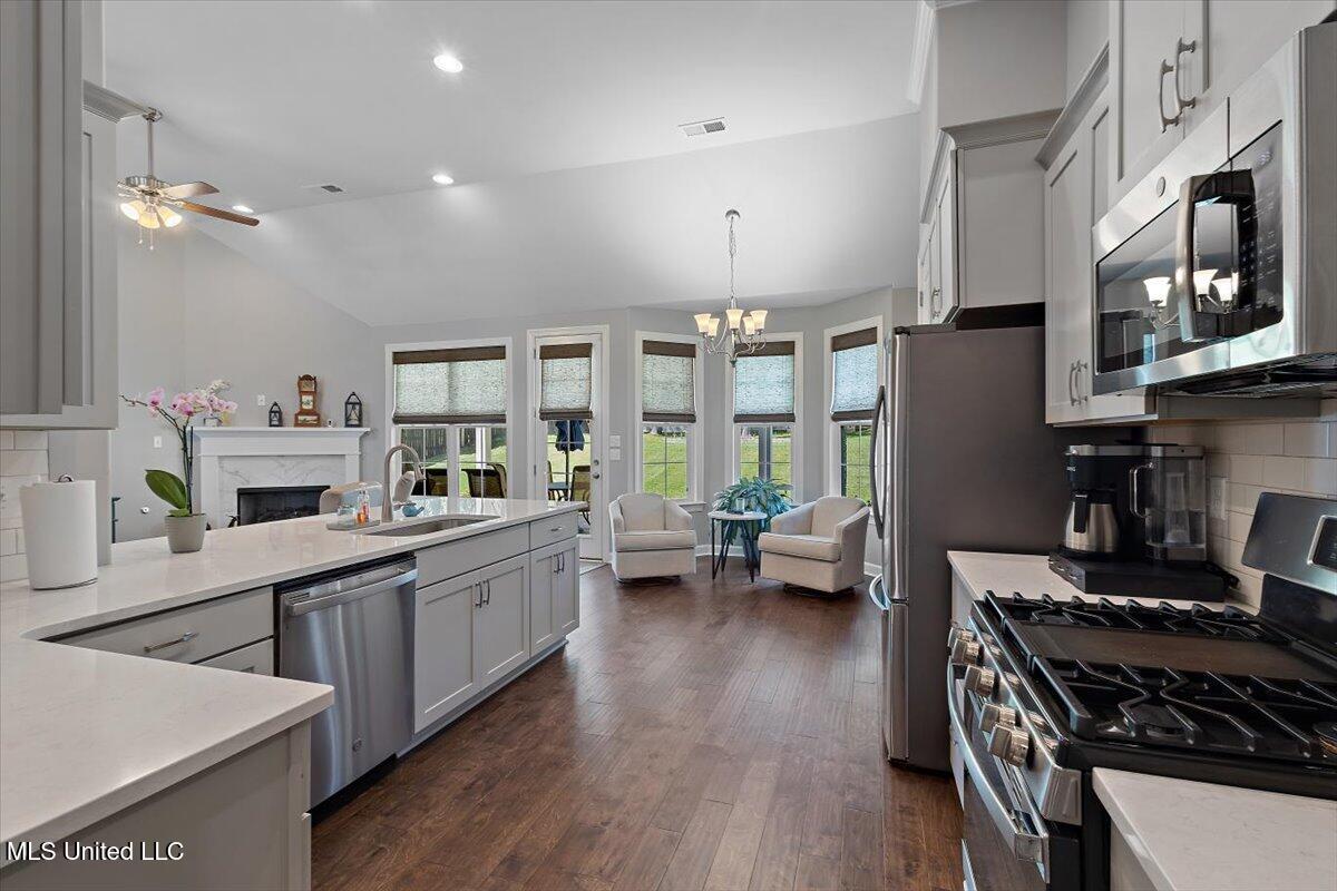 5334 Kensington Creek Drive, Southaven, Mississippi image 15
