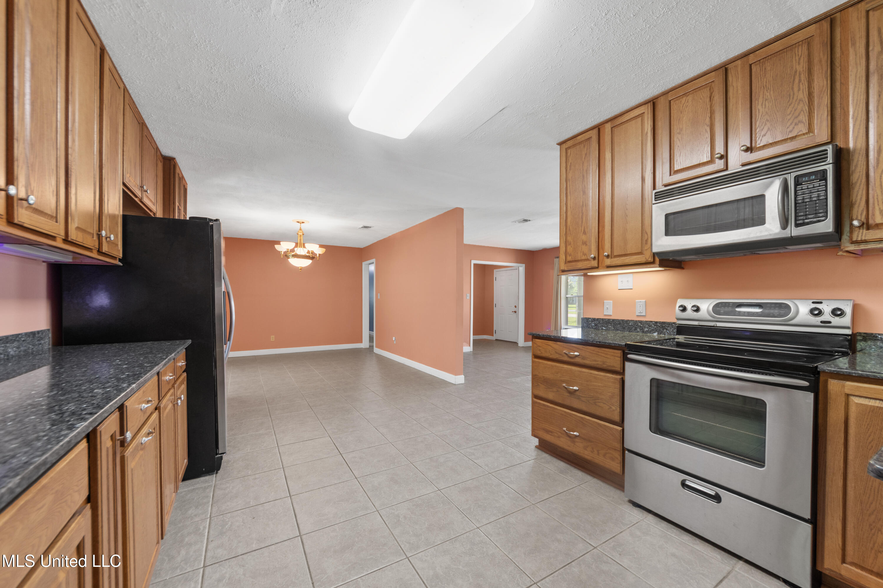 223 Felicity Street, Bay Saint Louis, Mississippi image 7
