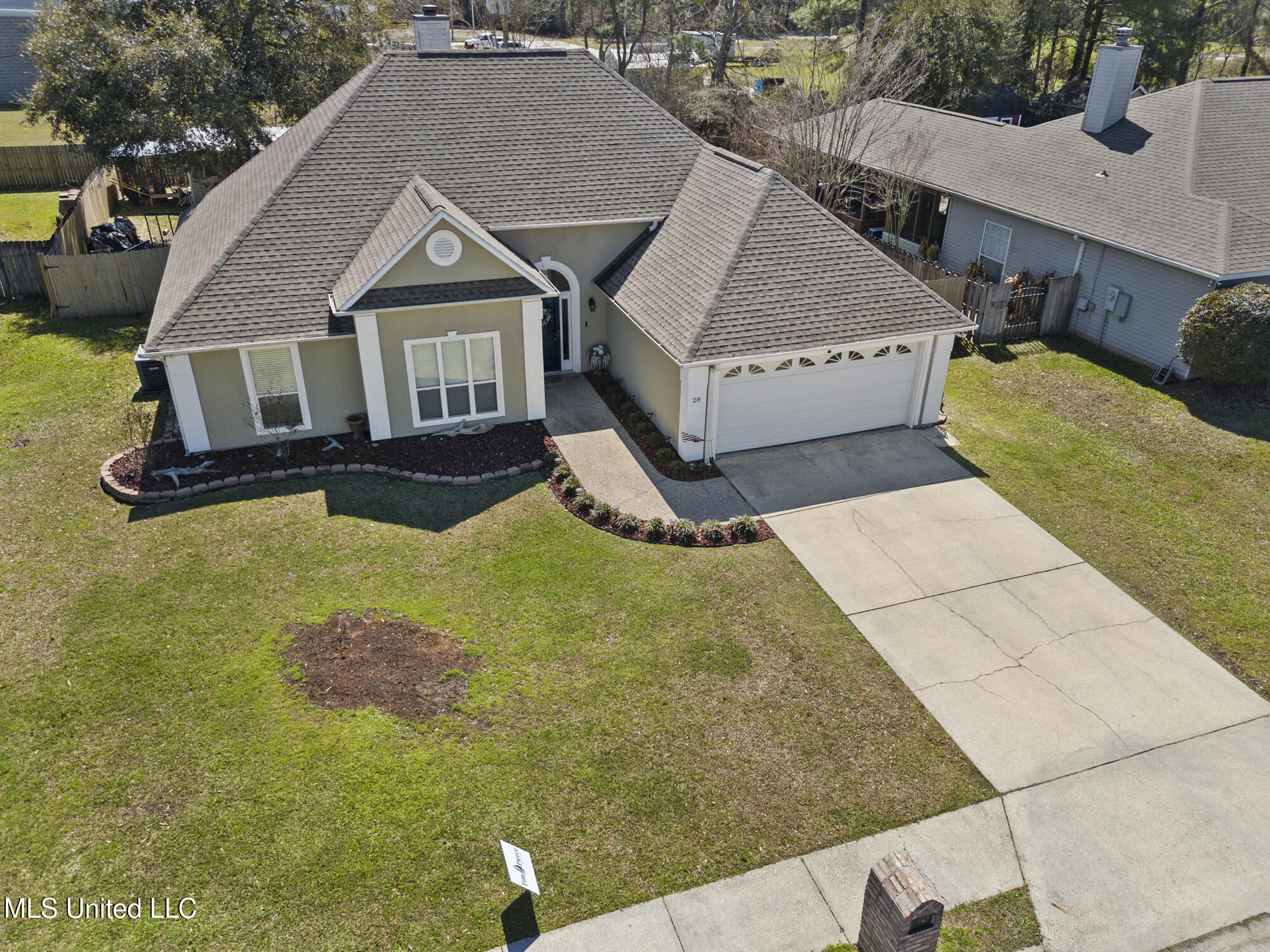 28 Ryan Circle, Long Beach, Mississippi image 2