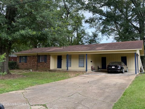 Homes For Sale - 1954 Longwood Drive<br/> Jackson, MS 39212