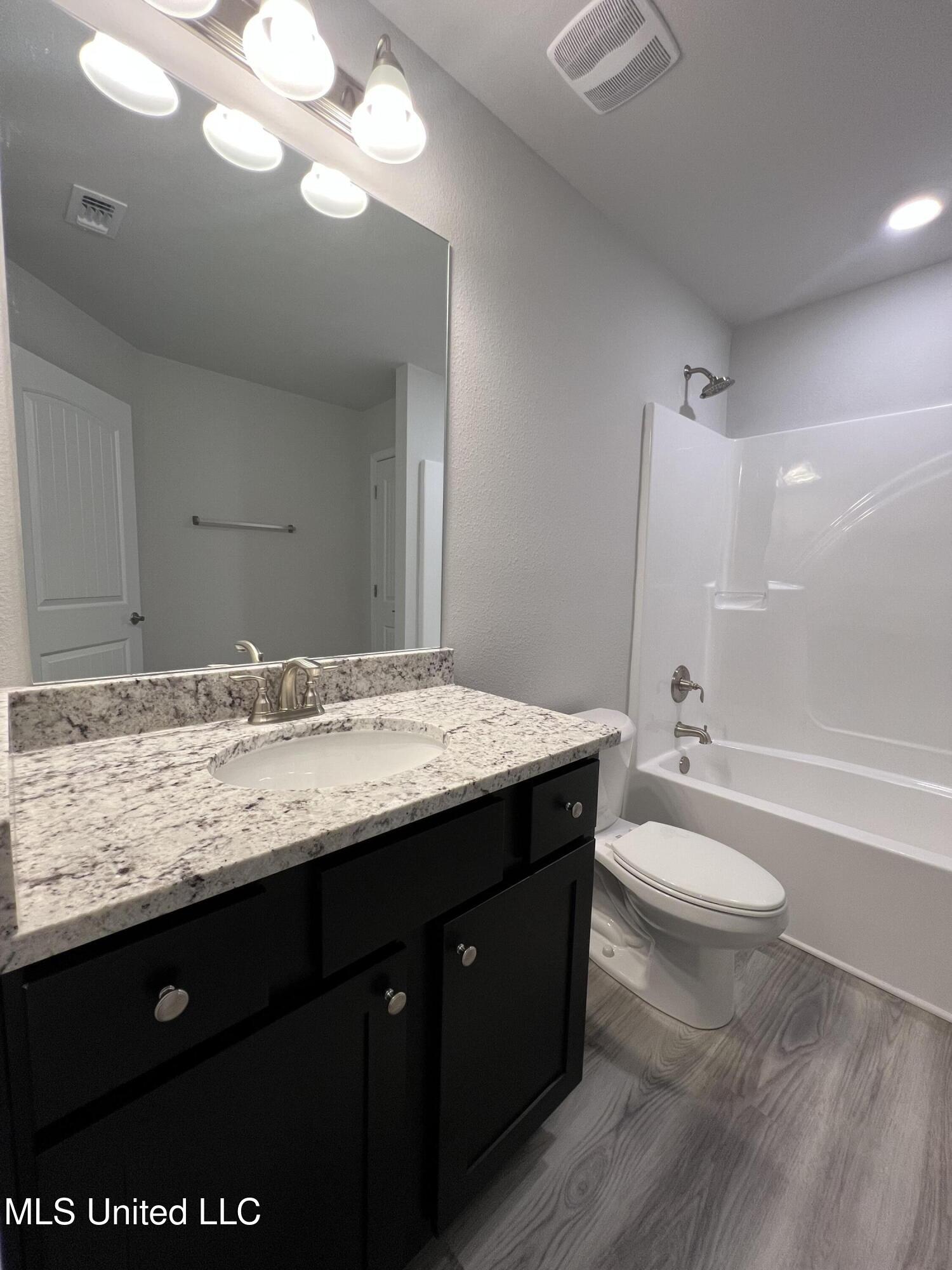15784 Rachael Drive, Gulfport, Mississippi image 23