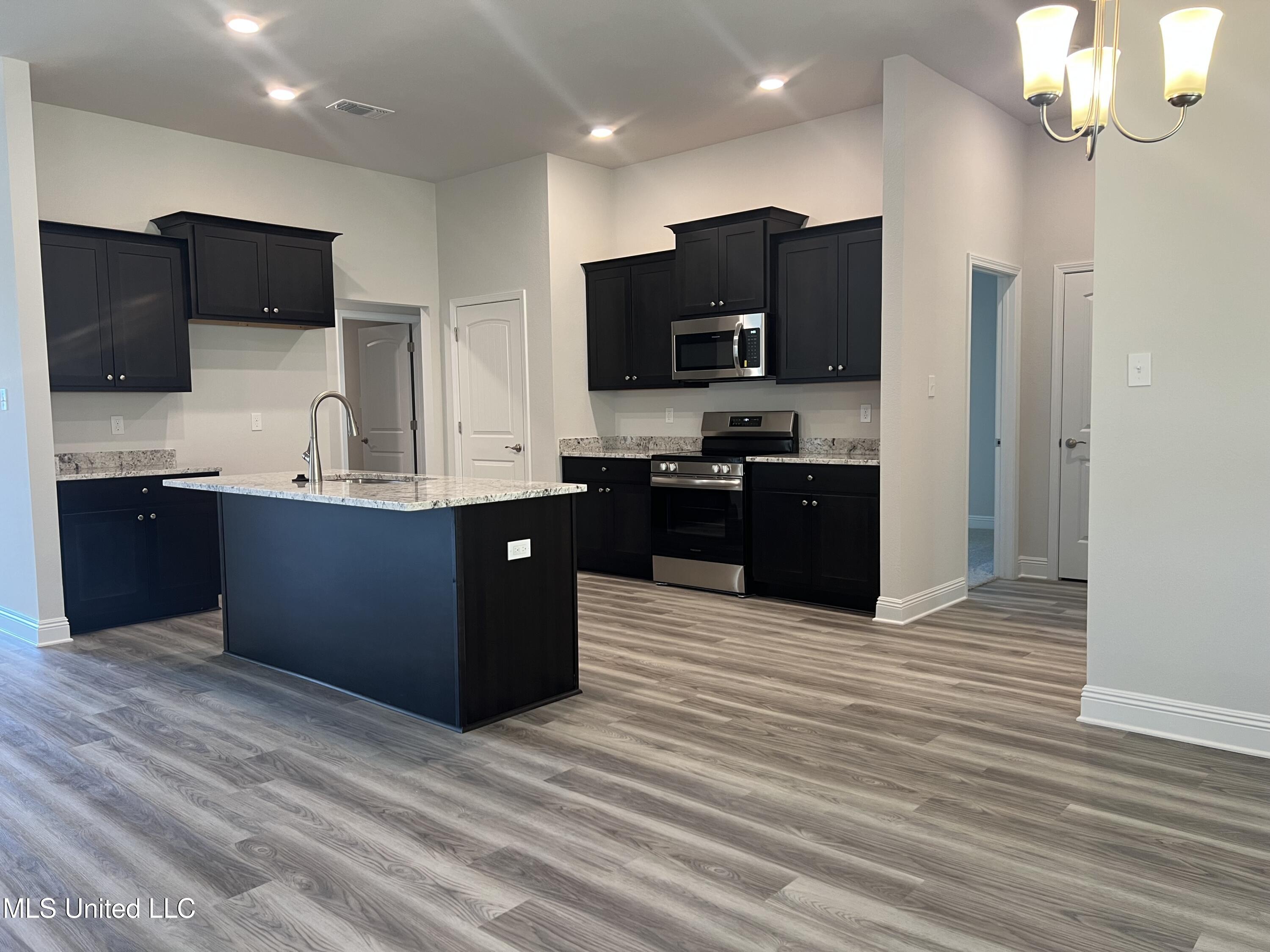 15784 Rachael Drive, Gulfport, Mississippi image 30