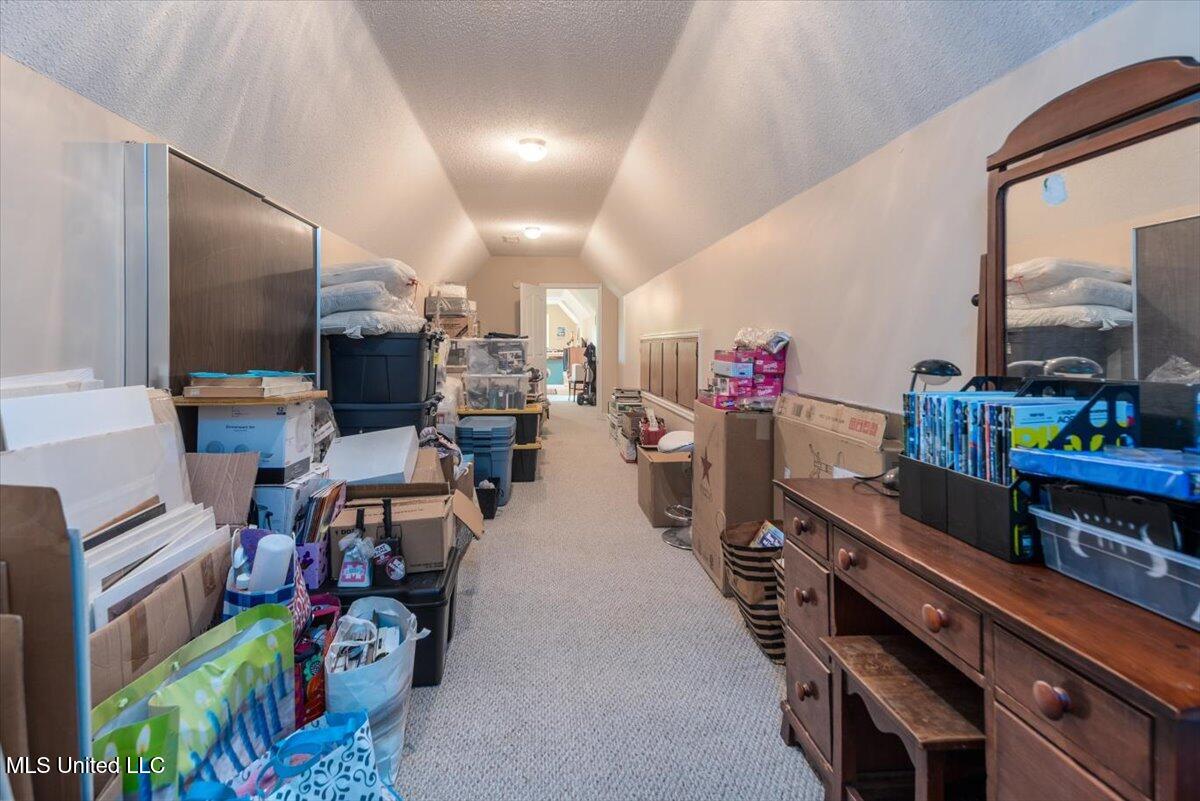 12821 Whispering Pines Drive, Olive Branch, Mississippi image 34